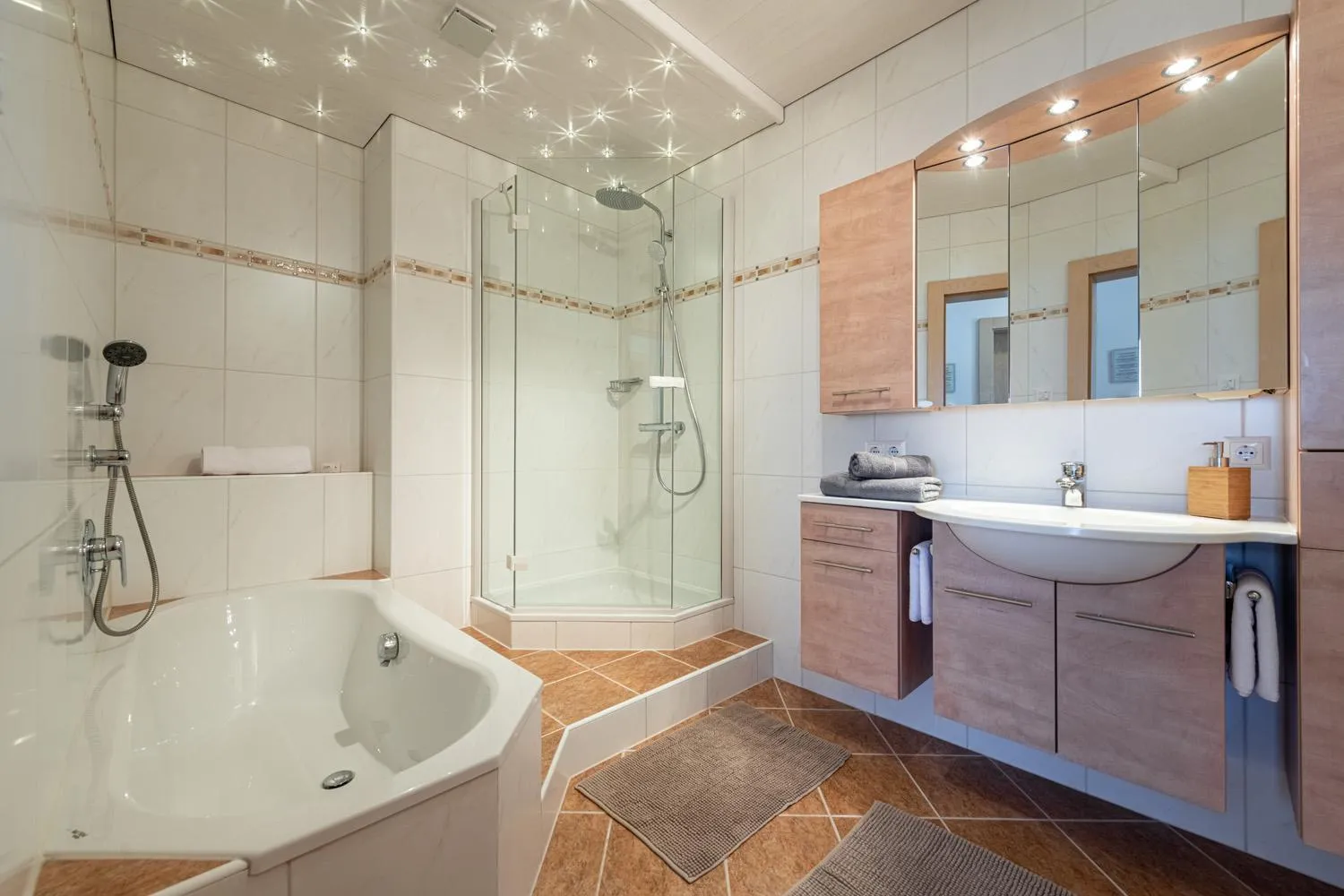 Bathroom in Ferienpension Steiner
