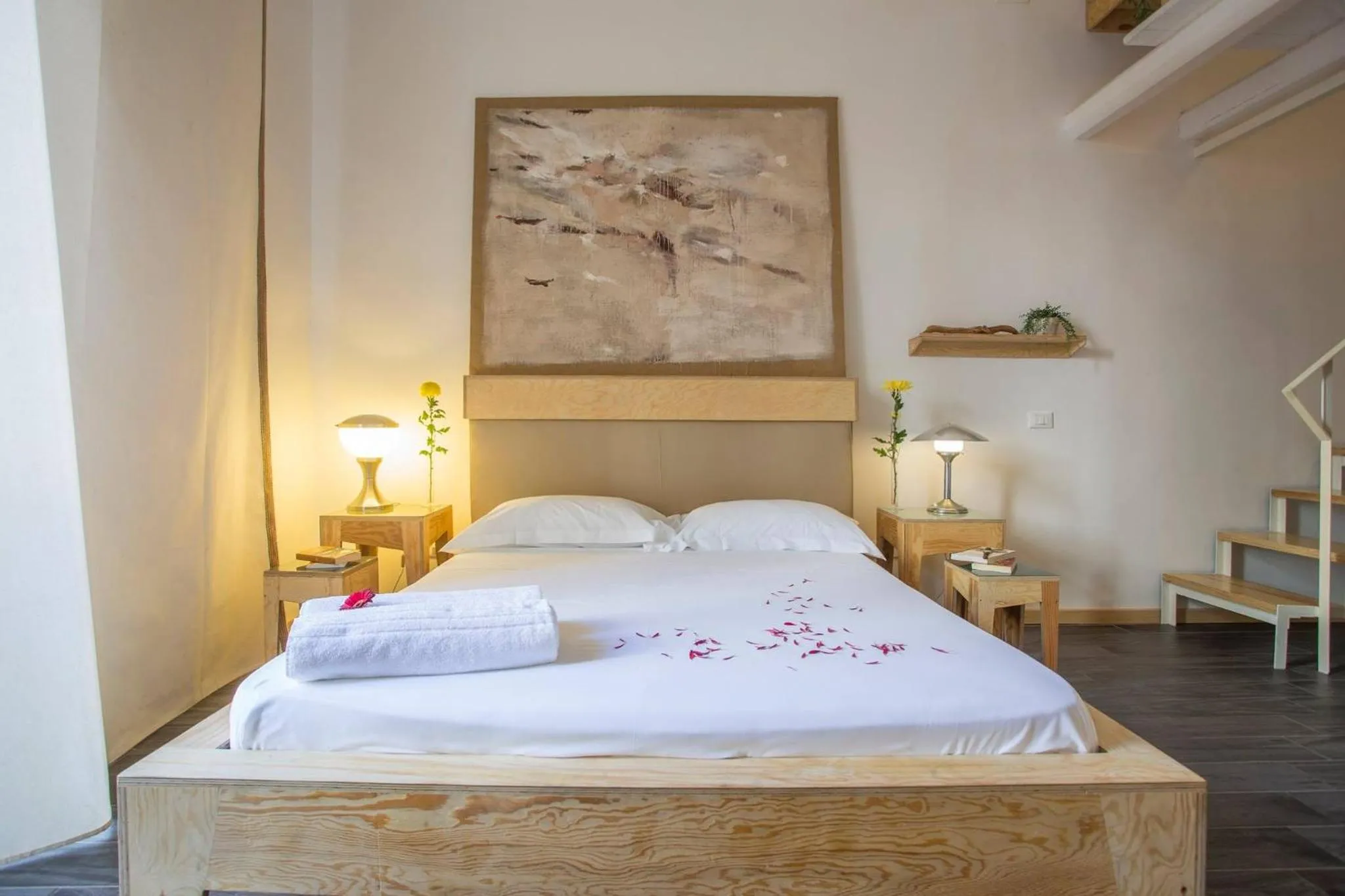 Bed in AQUAROOMS Suites