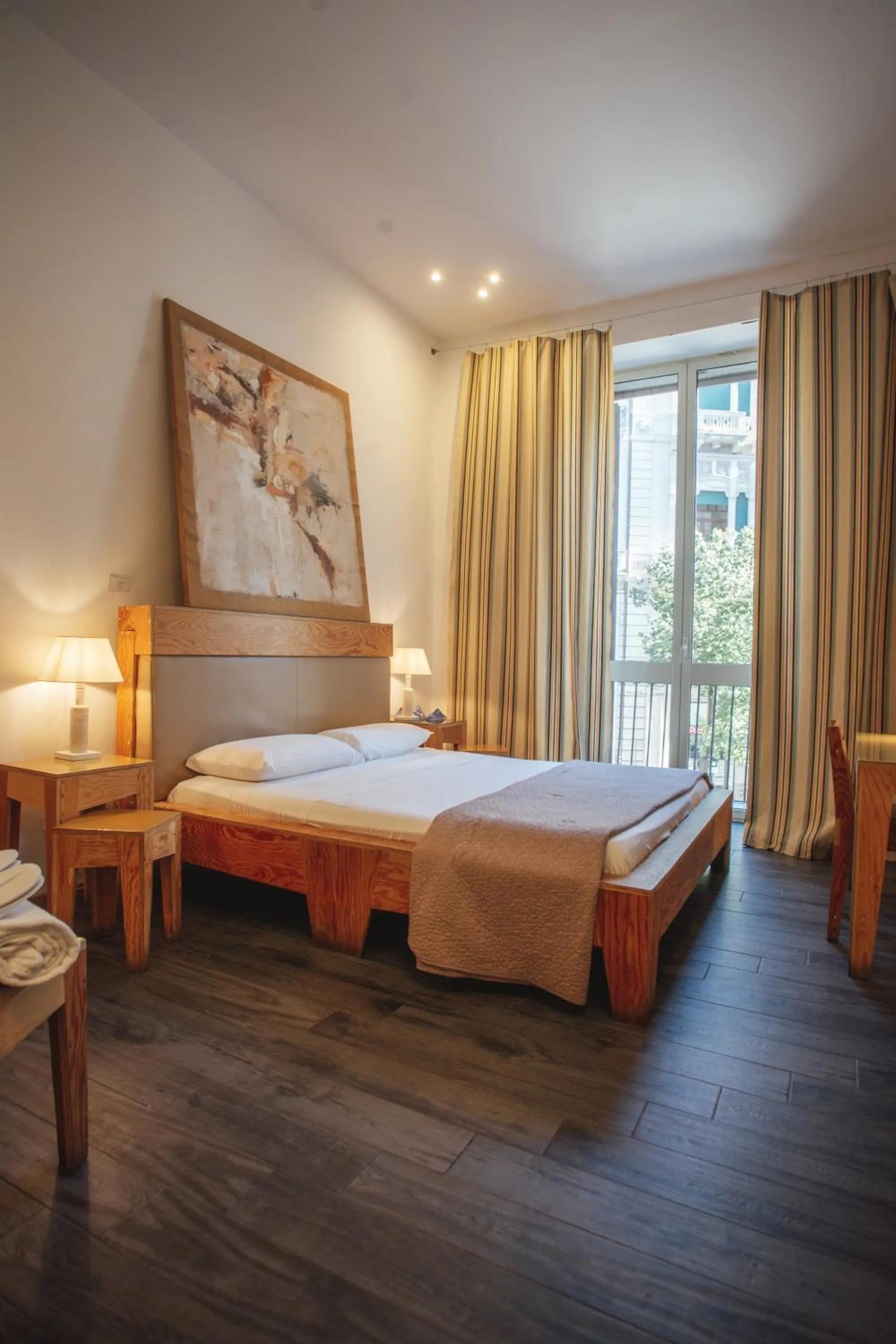 Bed in AQUAROOMS Suites