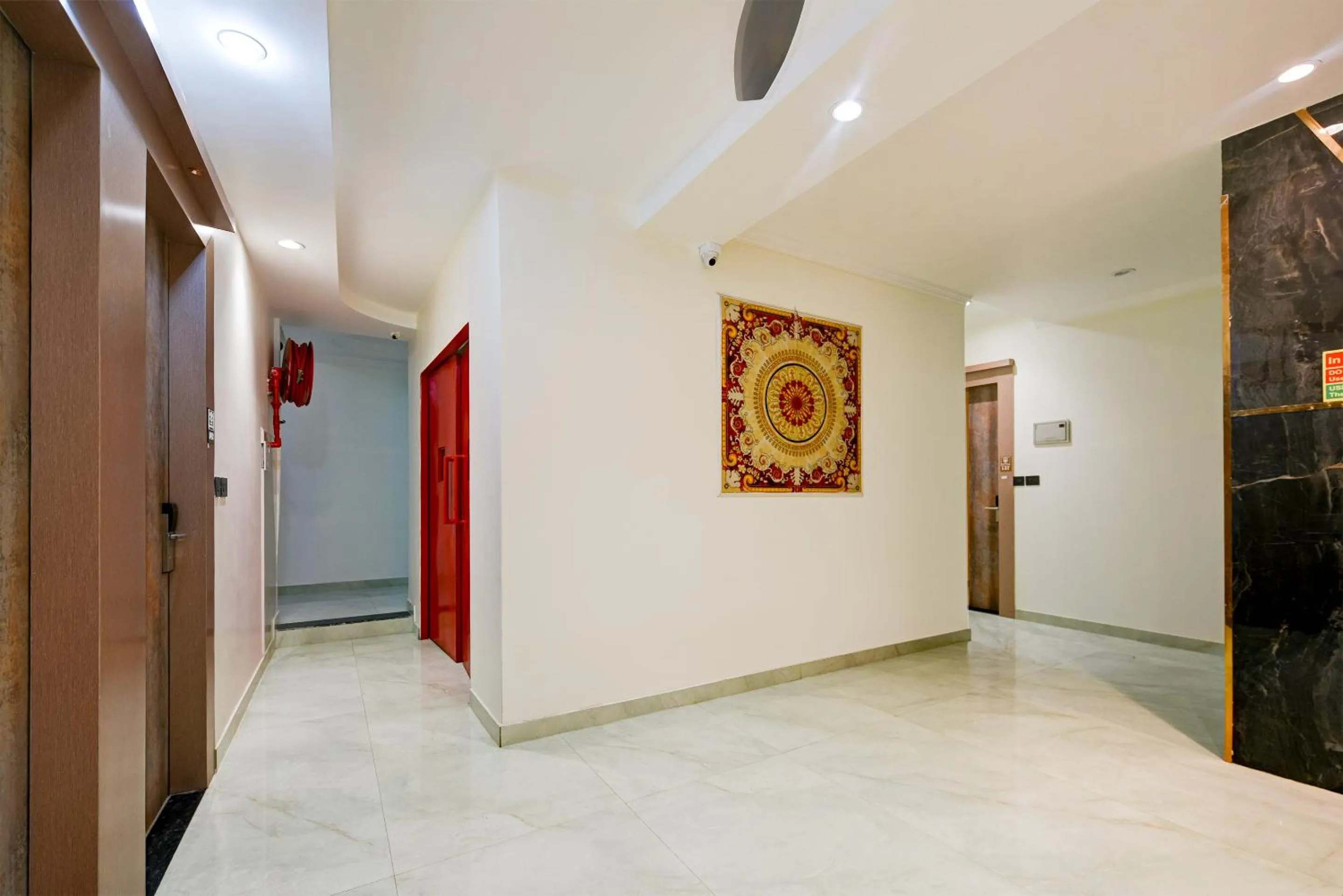 Floor plan in The Pearl Plaza Hotel in City Centre - Near New Delhi Railway Station