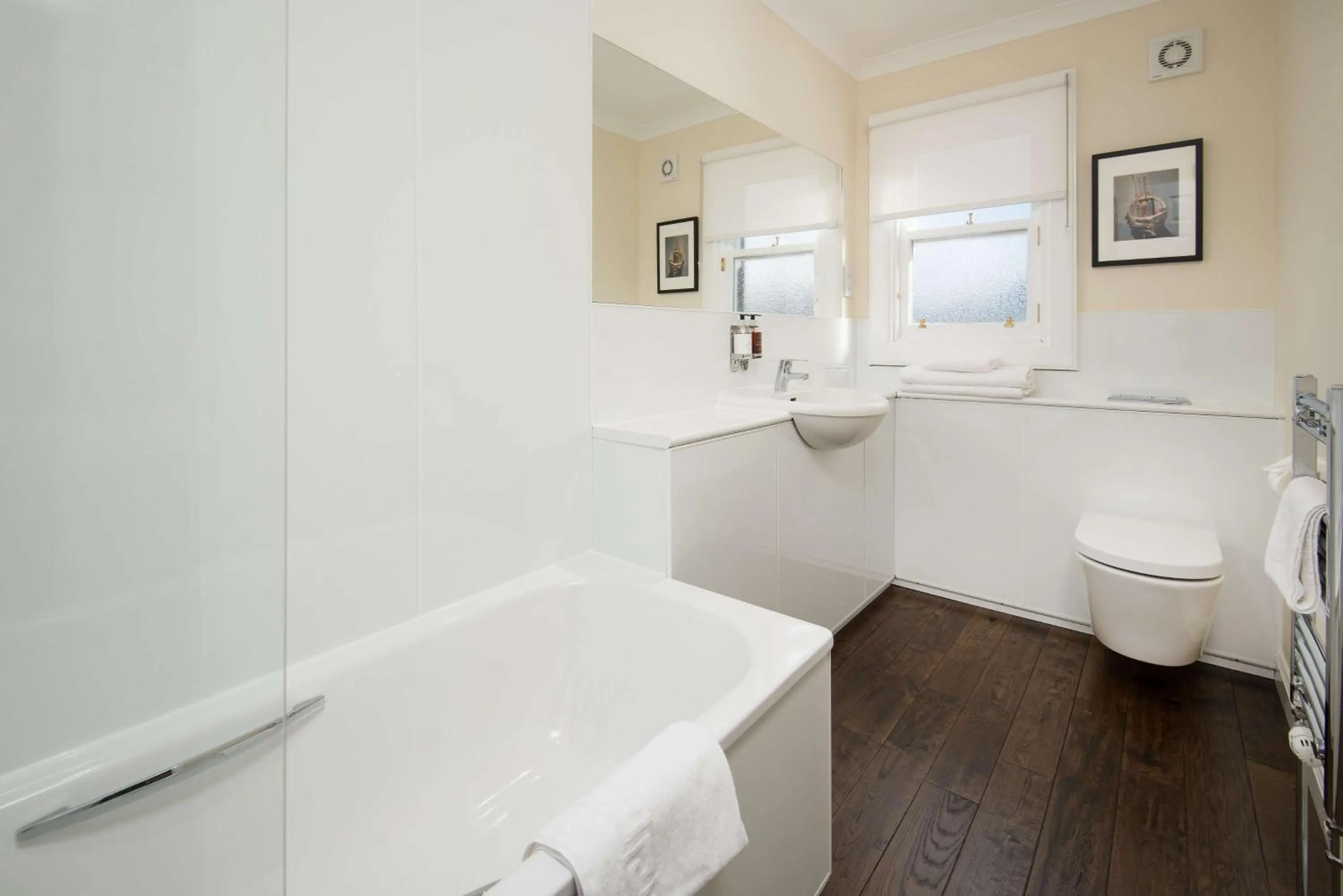 Bathroom in The Inveraray Inn, BW Signature Collection