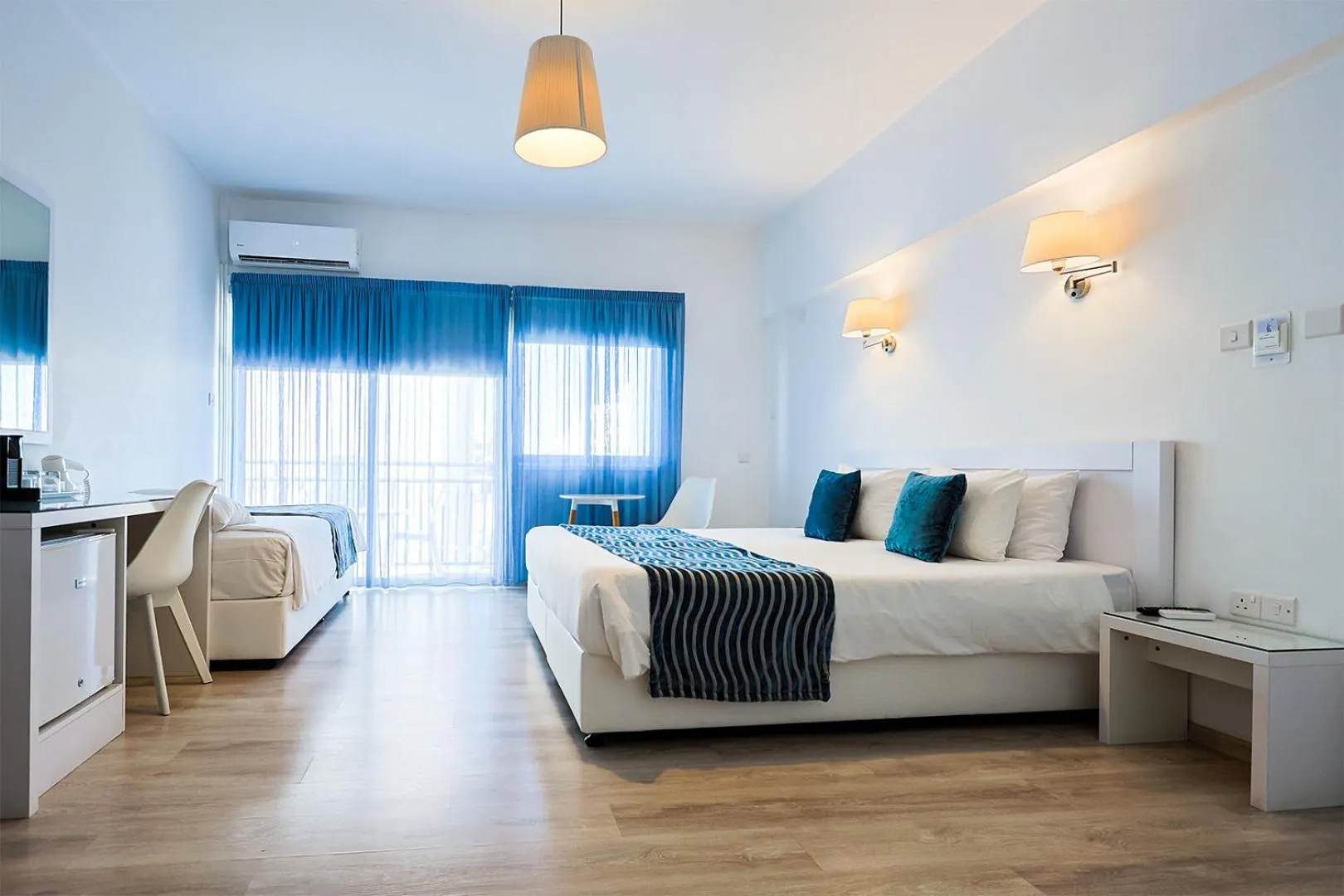 Property building in Mikes Kanarium City Hotel