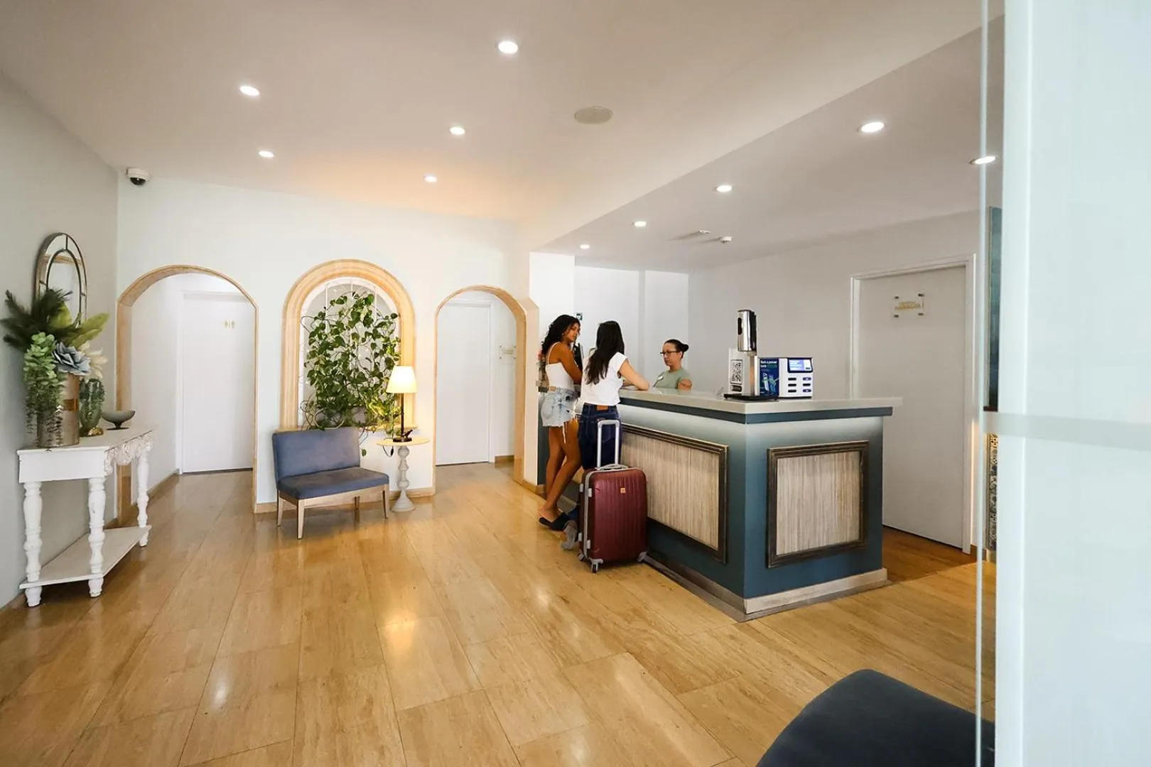 Property building in Mikes Kanarium City Hotel