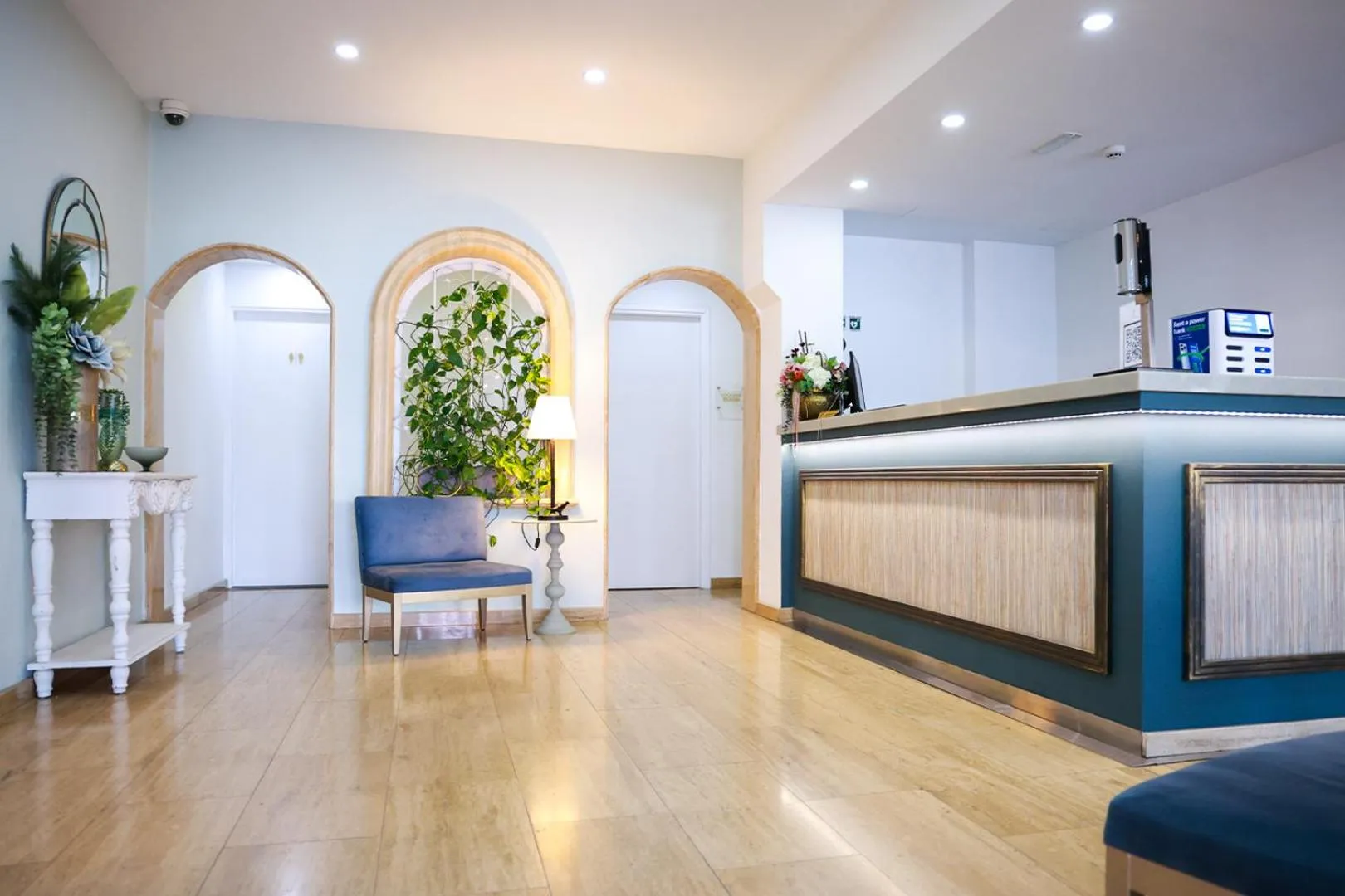 Property building in Mikes Kanarium City Hotel