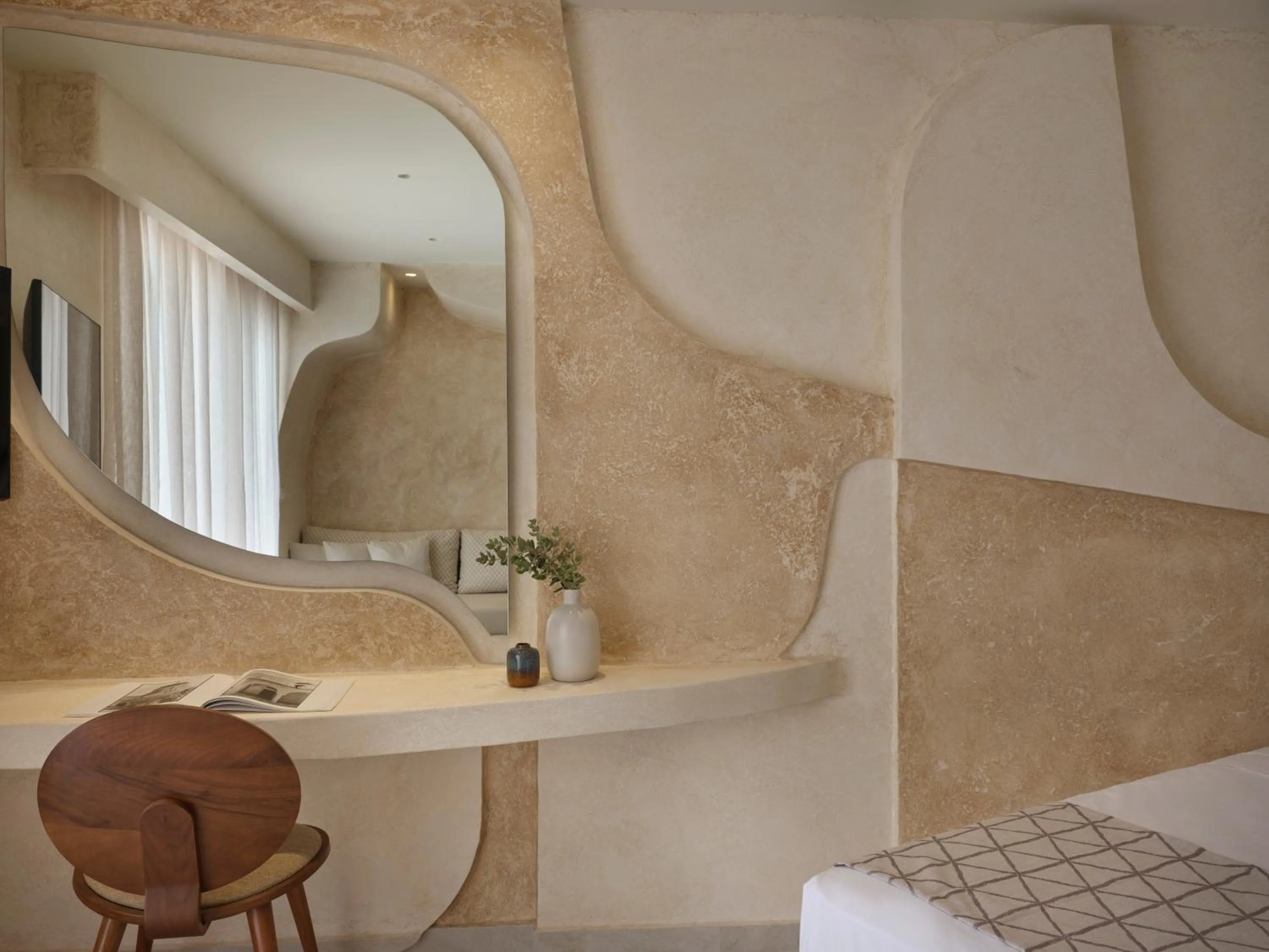 Bed in Heyday Luxury Suites