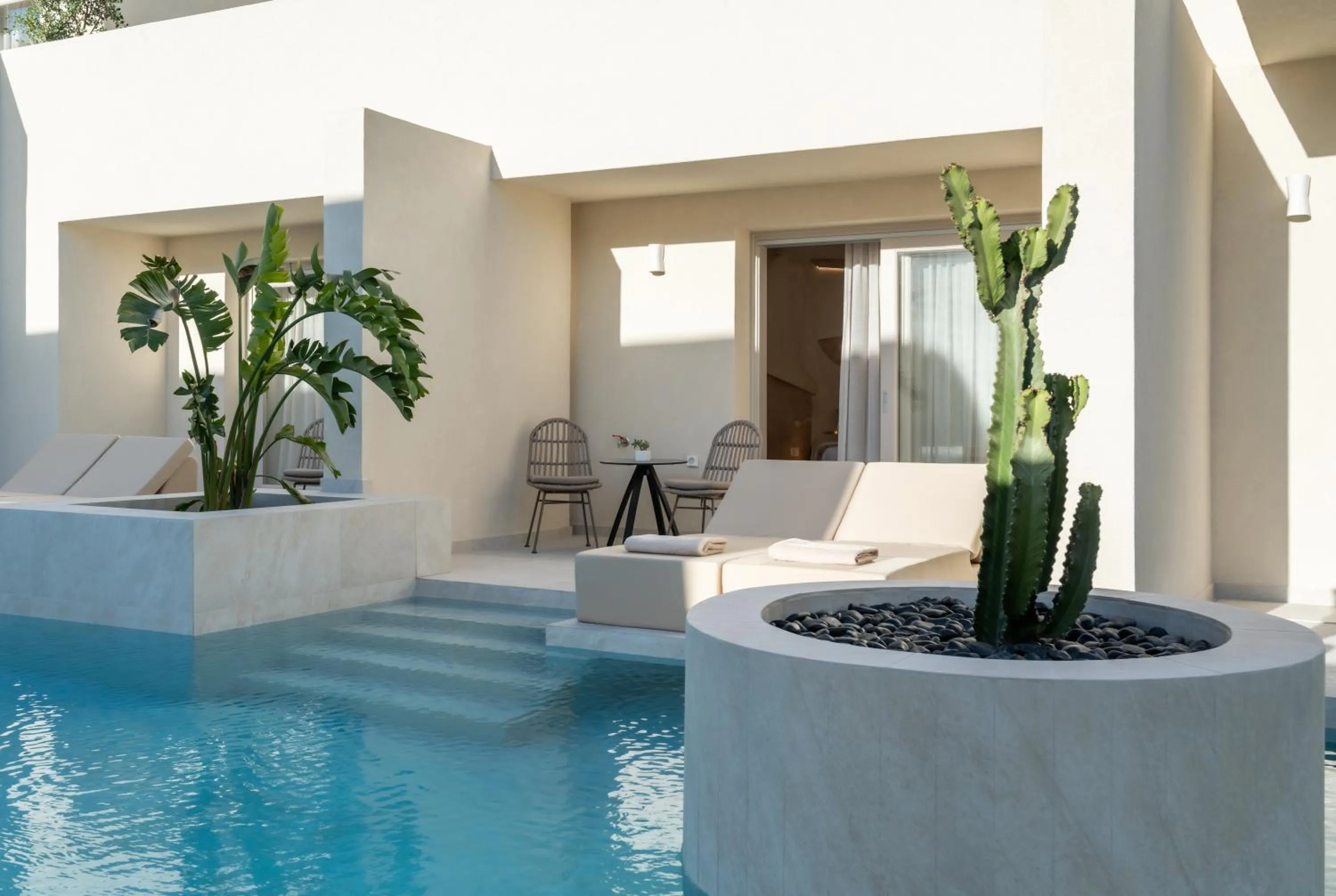 Heyday Luxury Suites