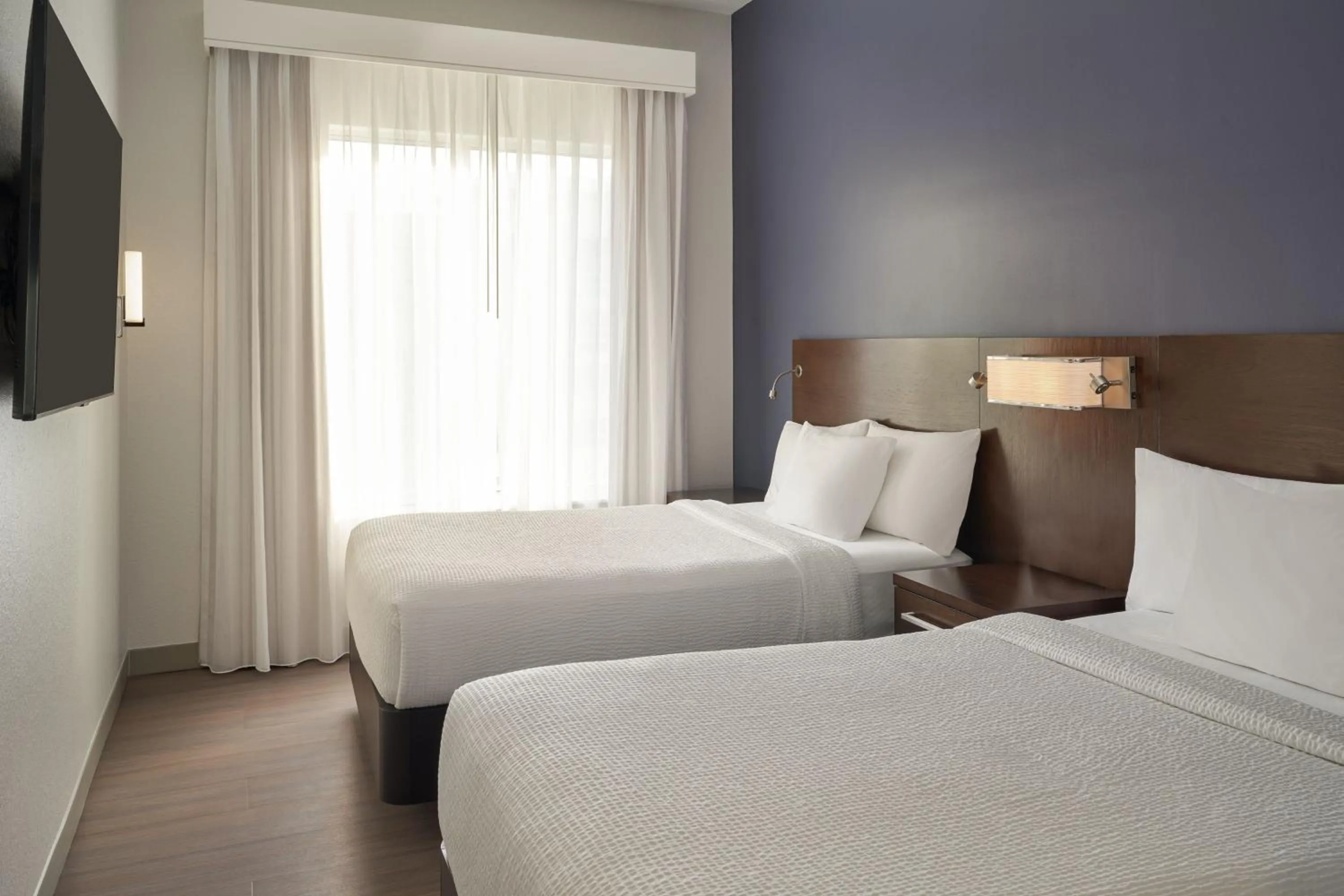 Photo of the whole room, Bed in Residence Inn by Marriott West Palm Beach Downtown