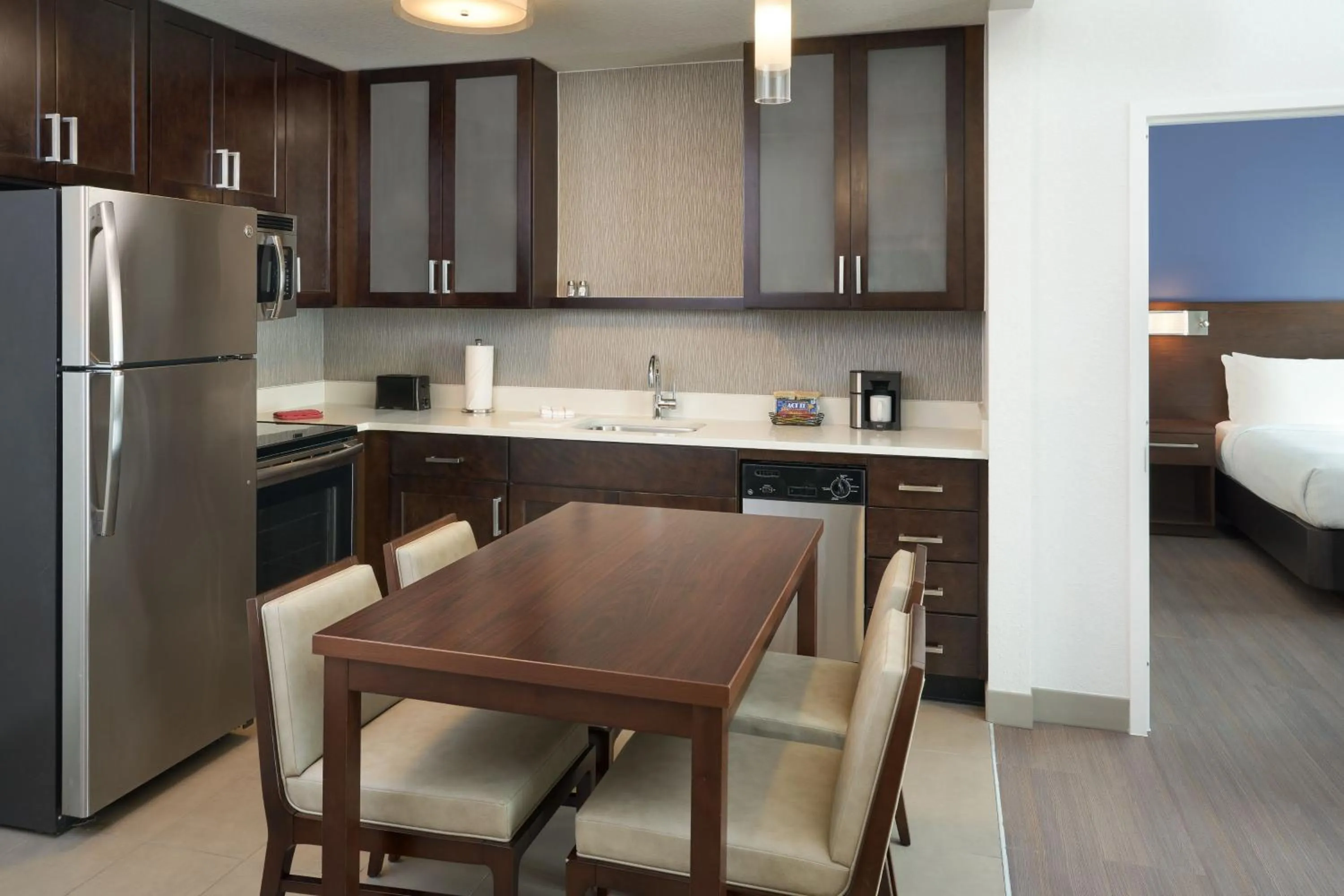 Bedroom, Bed in Residence Inn by Marriott West Palm Beach Downtown