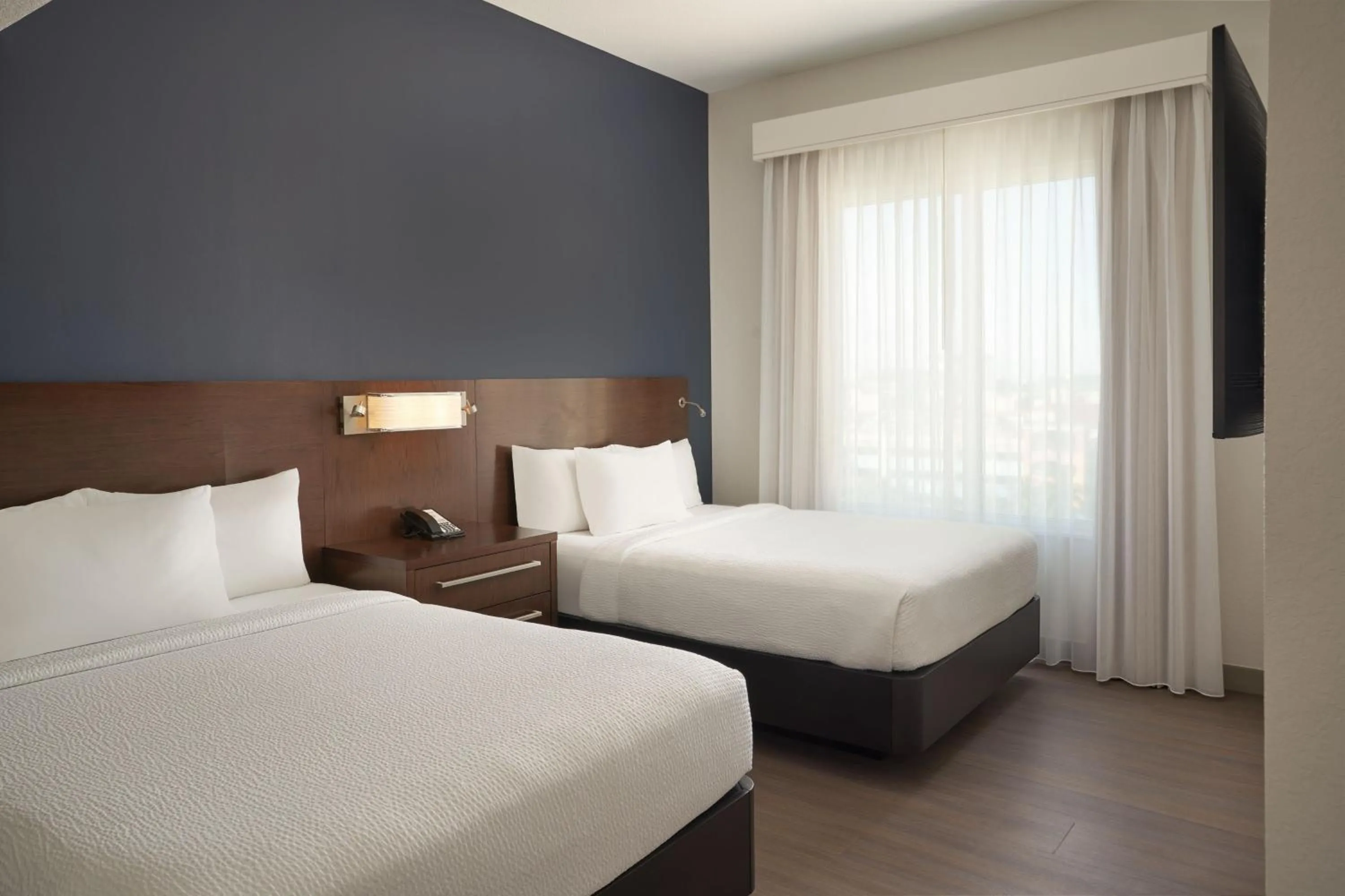 Photo of the whole room, Bed in Residence Inn by Marriott West Palm Beach Downtown