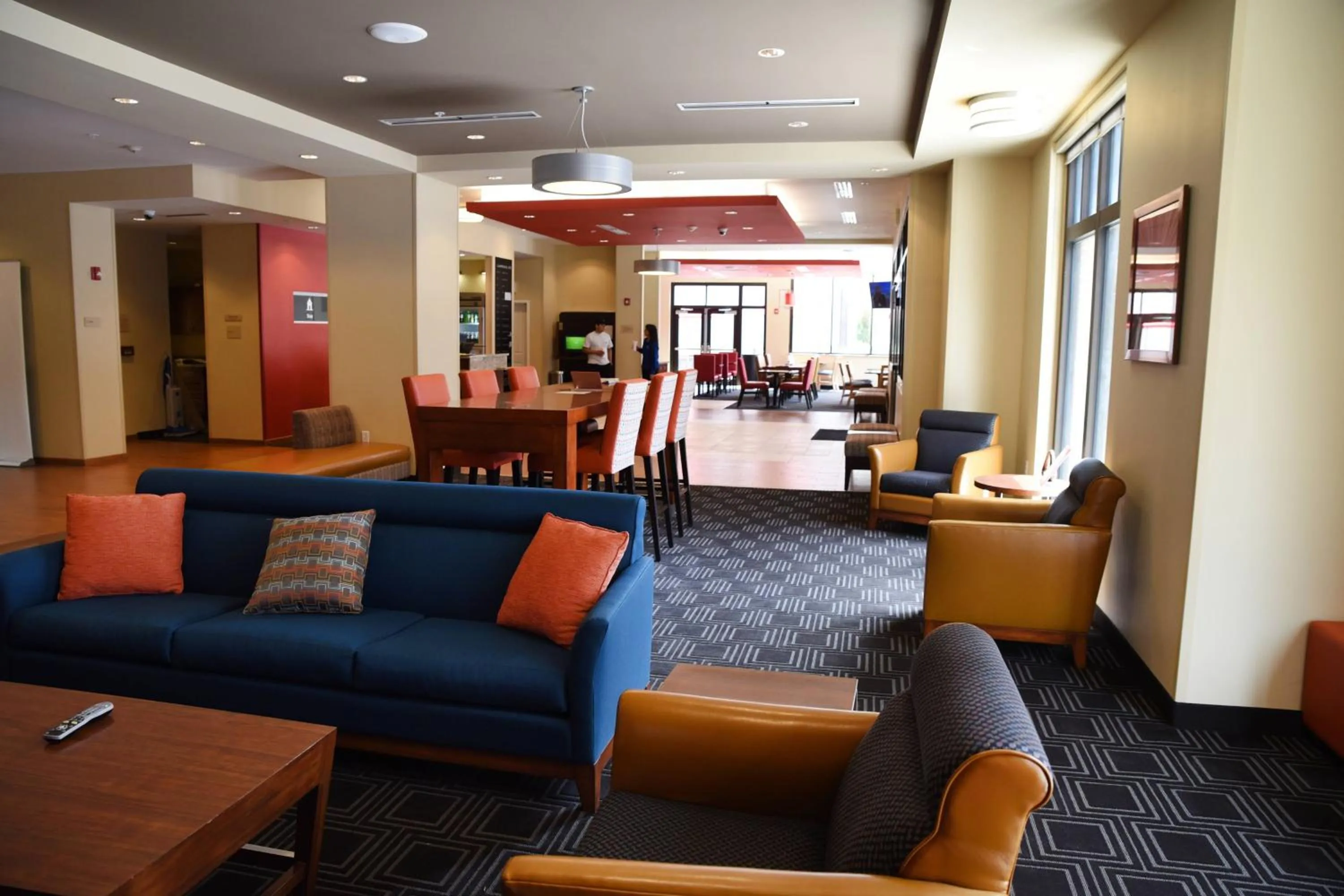 Lobby or reception in TownePlace Suites by Marriott Lawrence Downtown