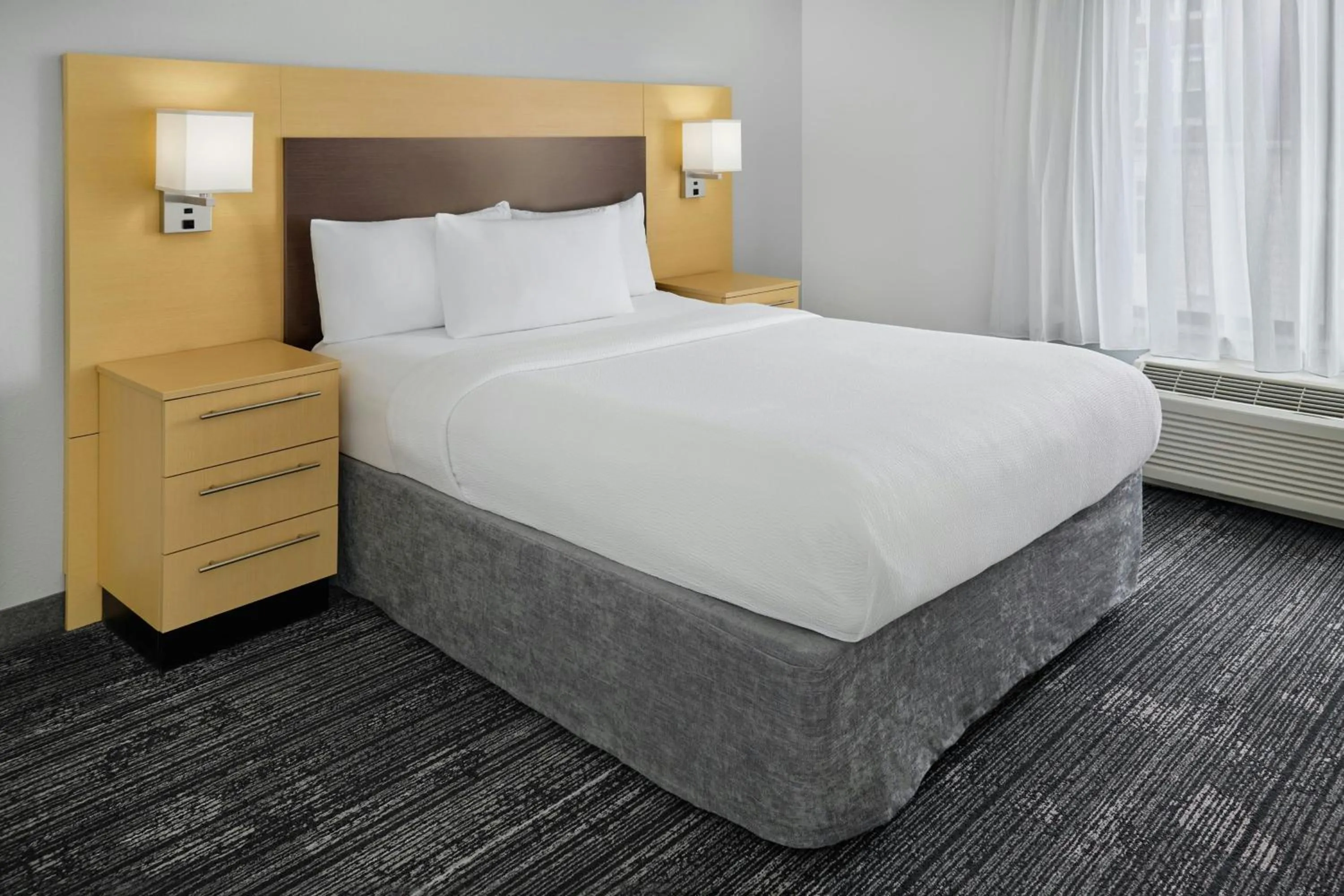 Bedroom, Bed in TownePlace Suites by Marriott Lawrence Downtown