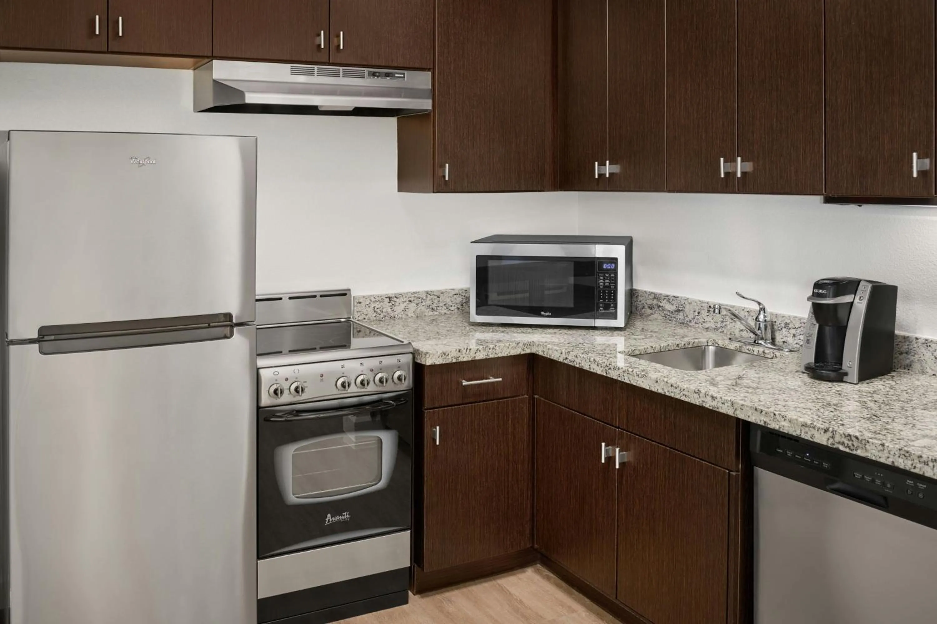Kitchen or kitchenette in TownePlace Suites by Marriott Lawrence Downtown