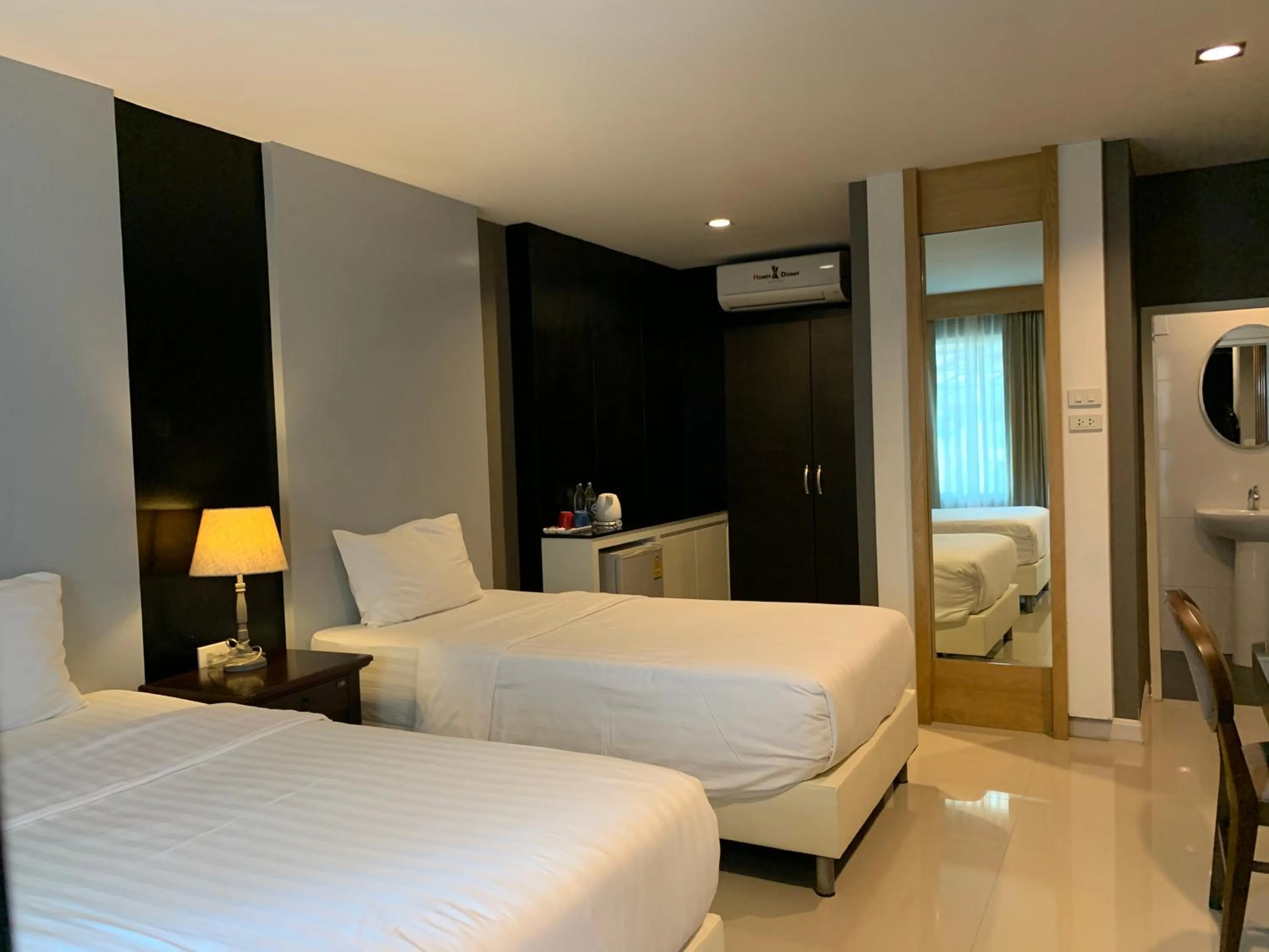 Photo of the whole room, Bed in Homey Dormy Chiangrai