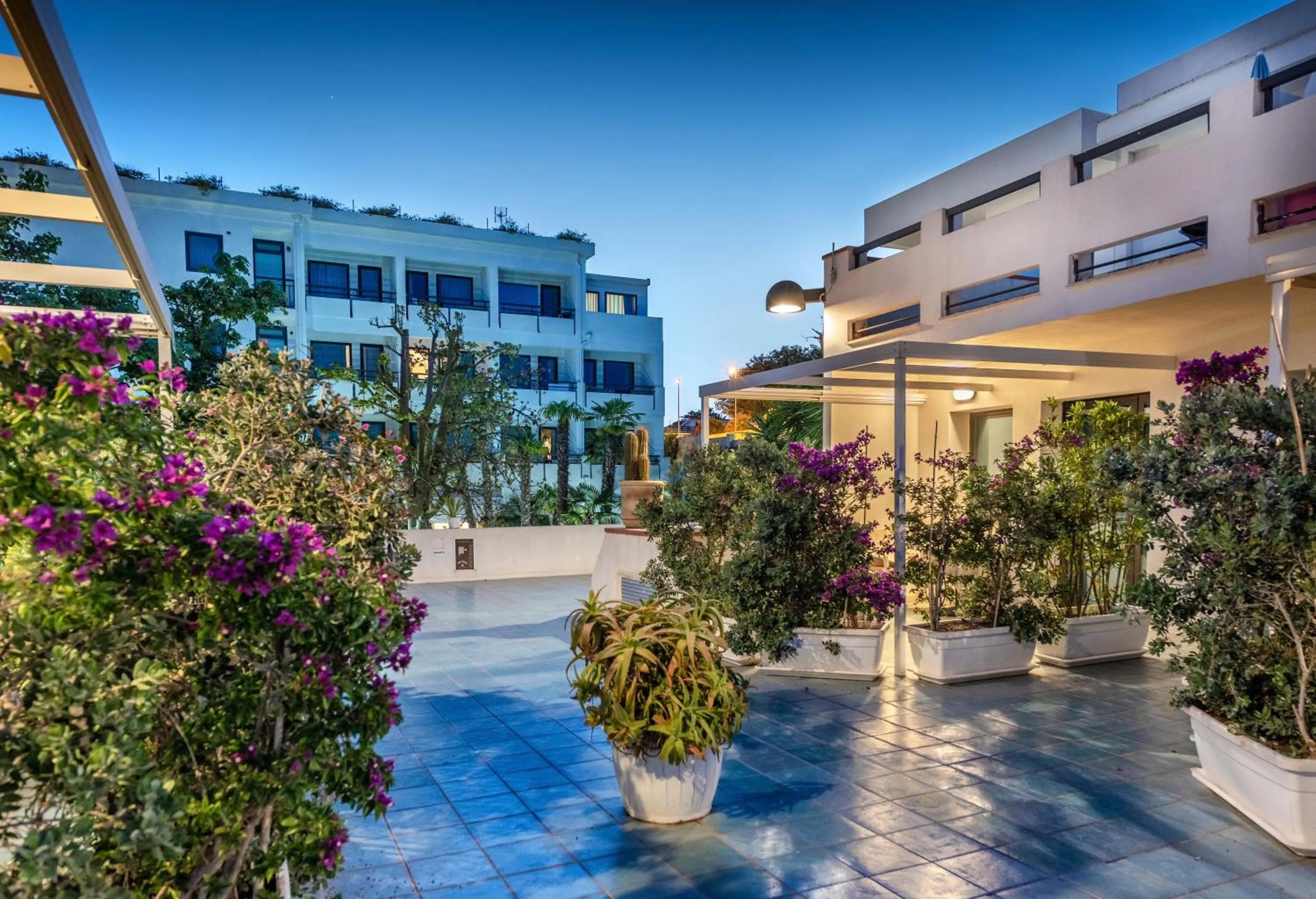 Property building in Acacia Marina