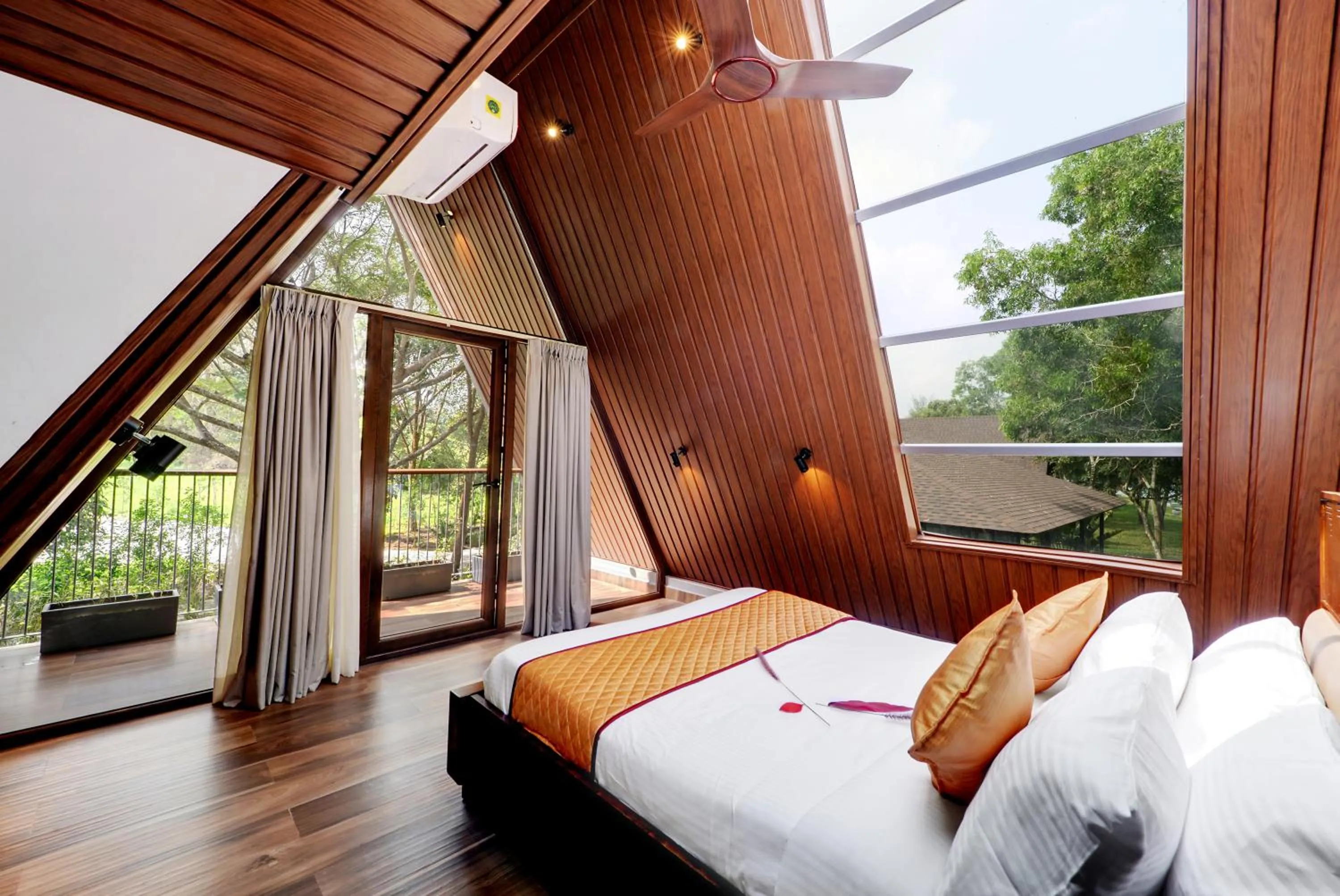 Bed in Sandesh Water Edge Kabini