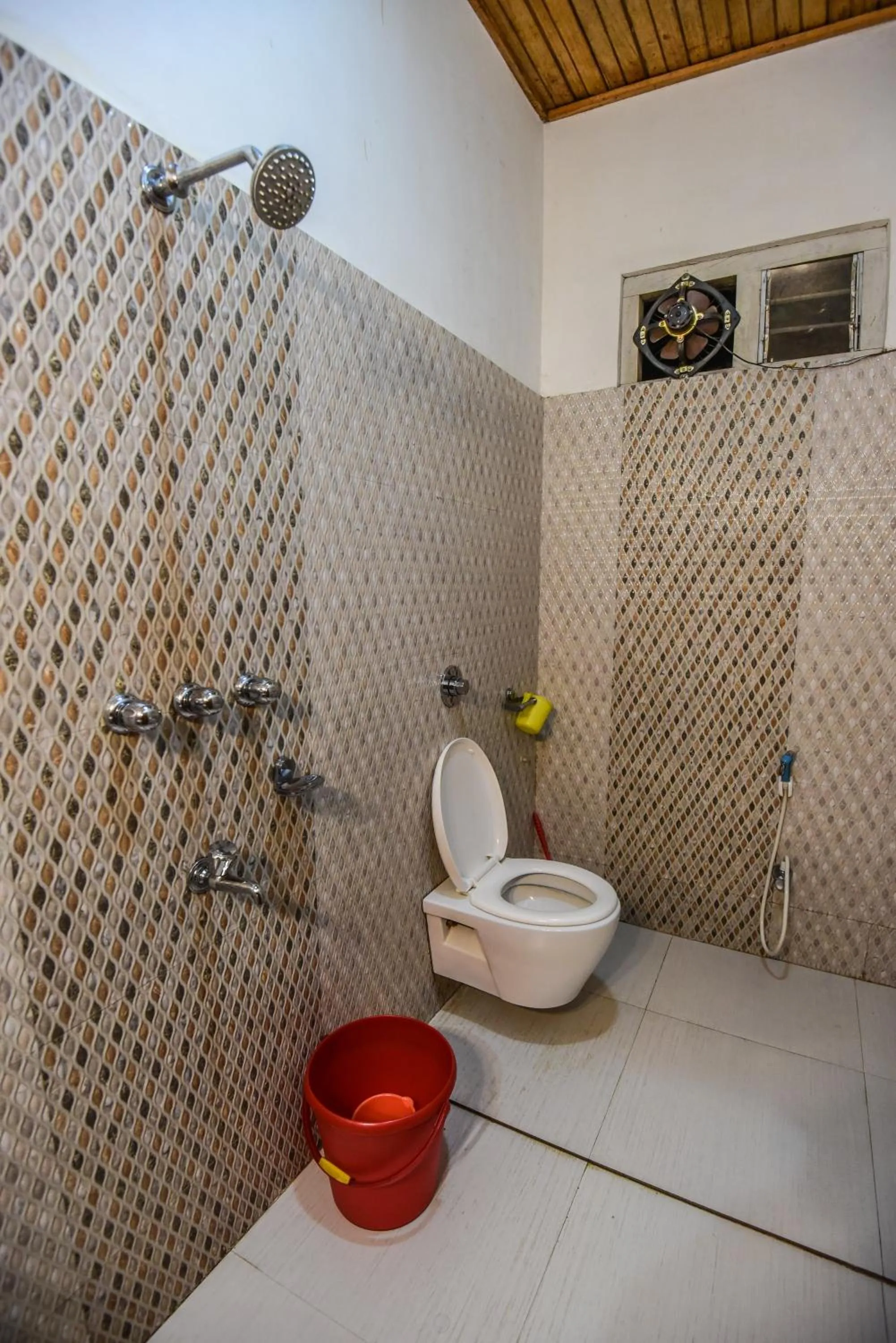 Bathroom in Aranya Jungle Resorts