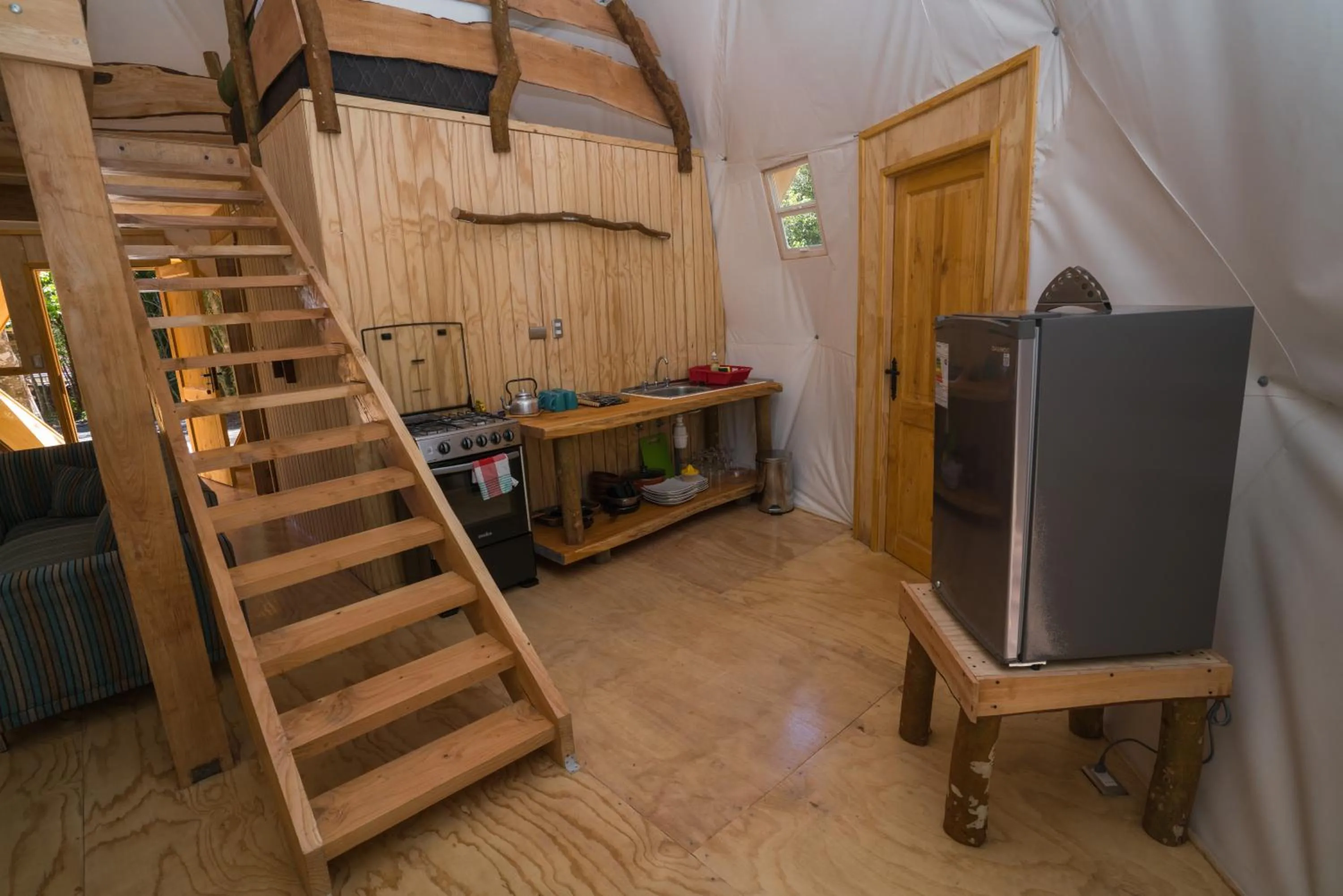Kitchen or kitchenette in Cabañas Ensenada Bosque Nativo