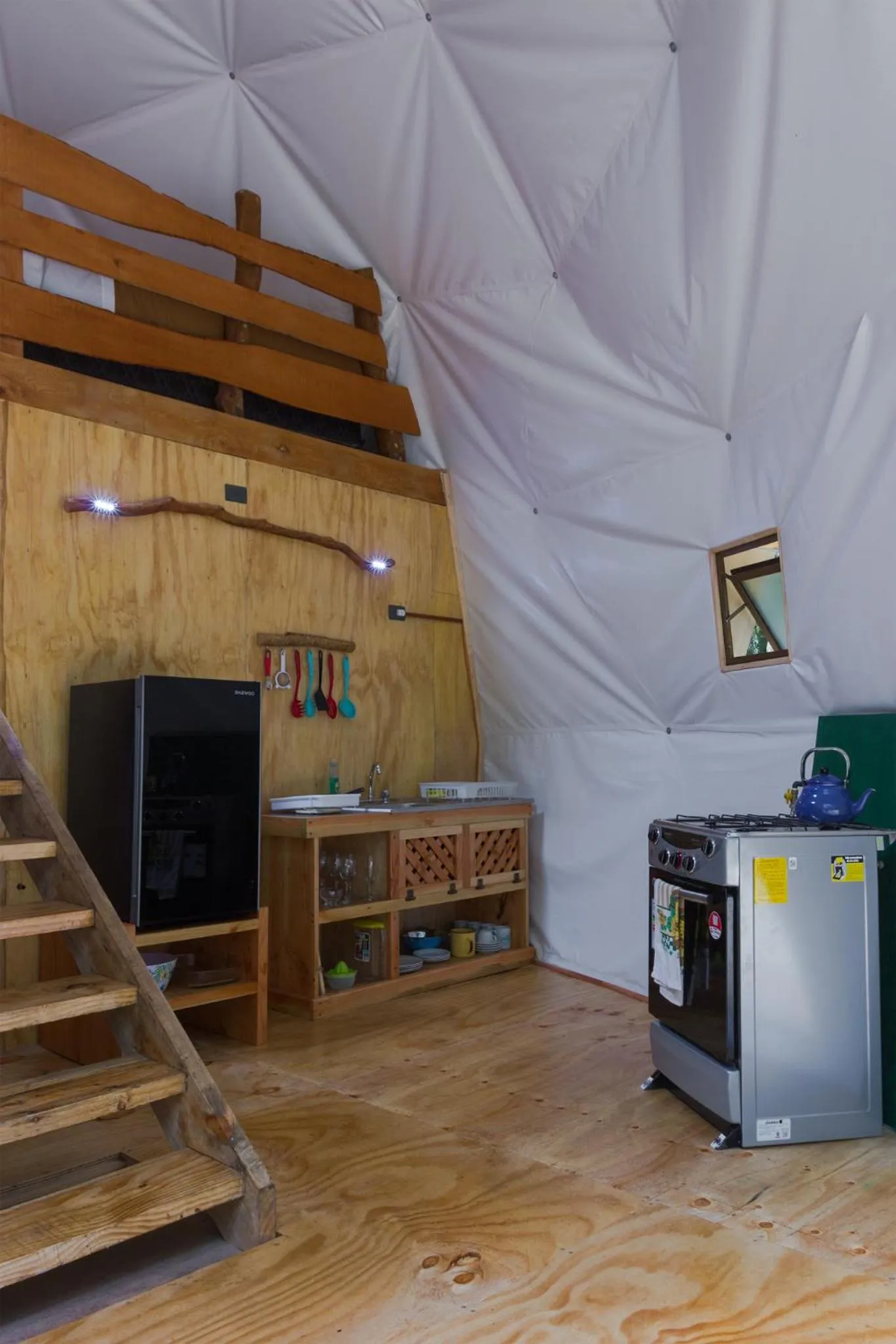Kitchen or kitchenette in Cabañas Ensenada Bosque Nativo