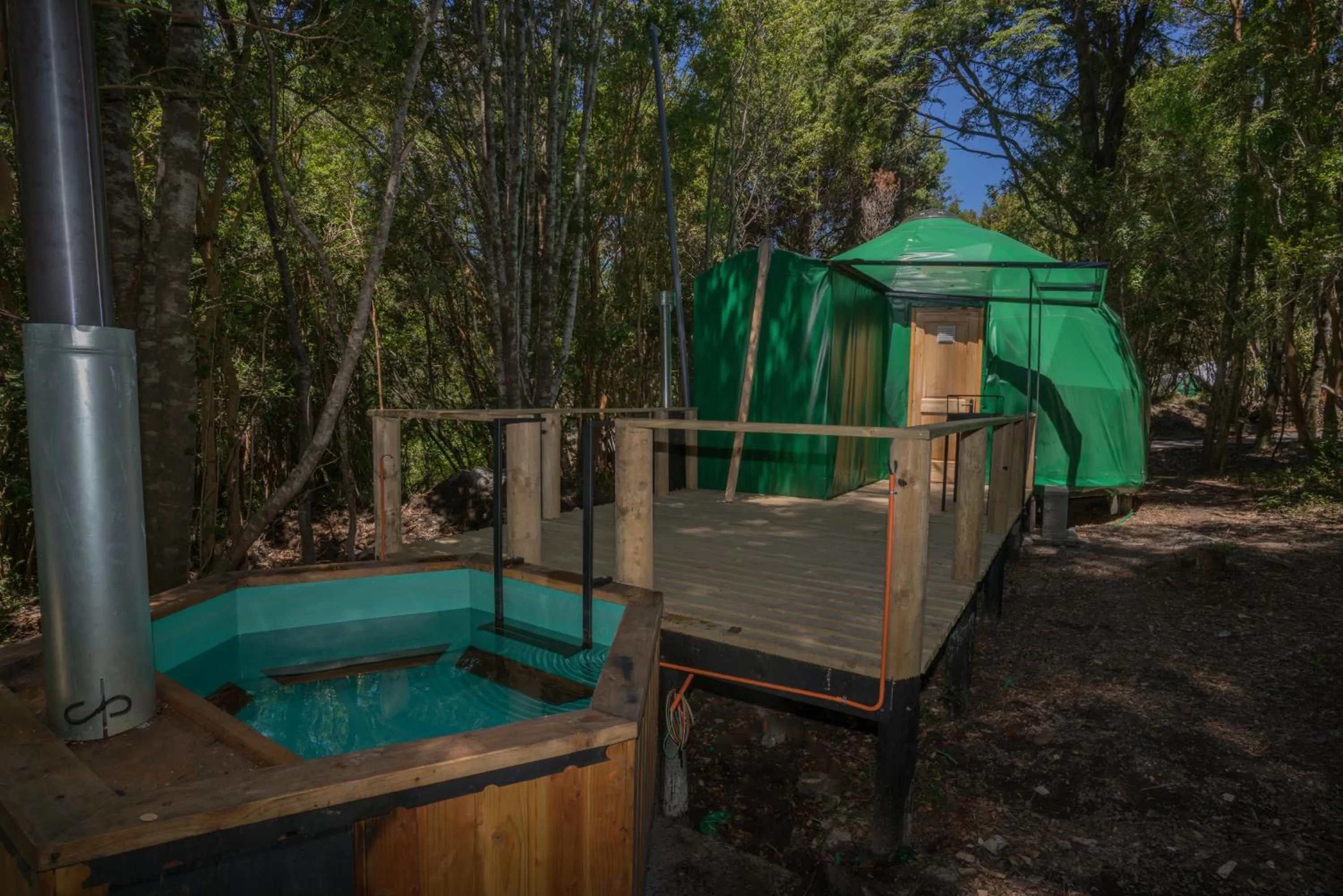 Hot Tub in Cabañas Ensenada Bosque Nativo