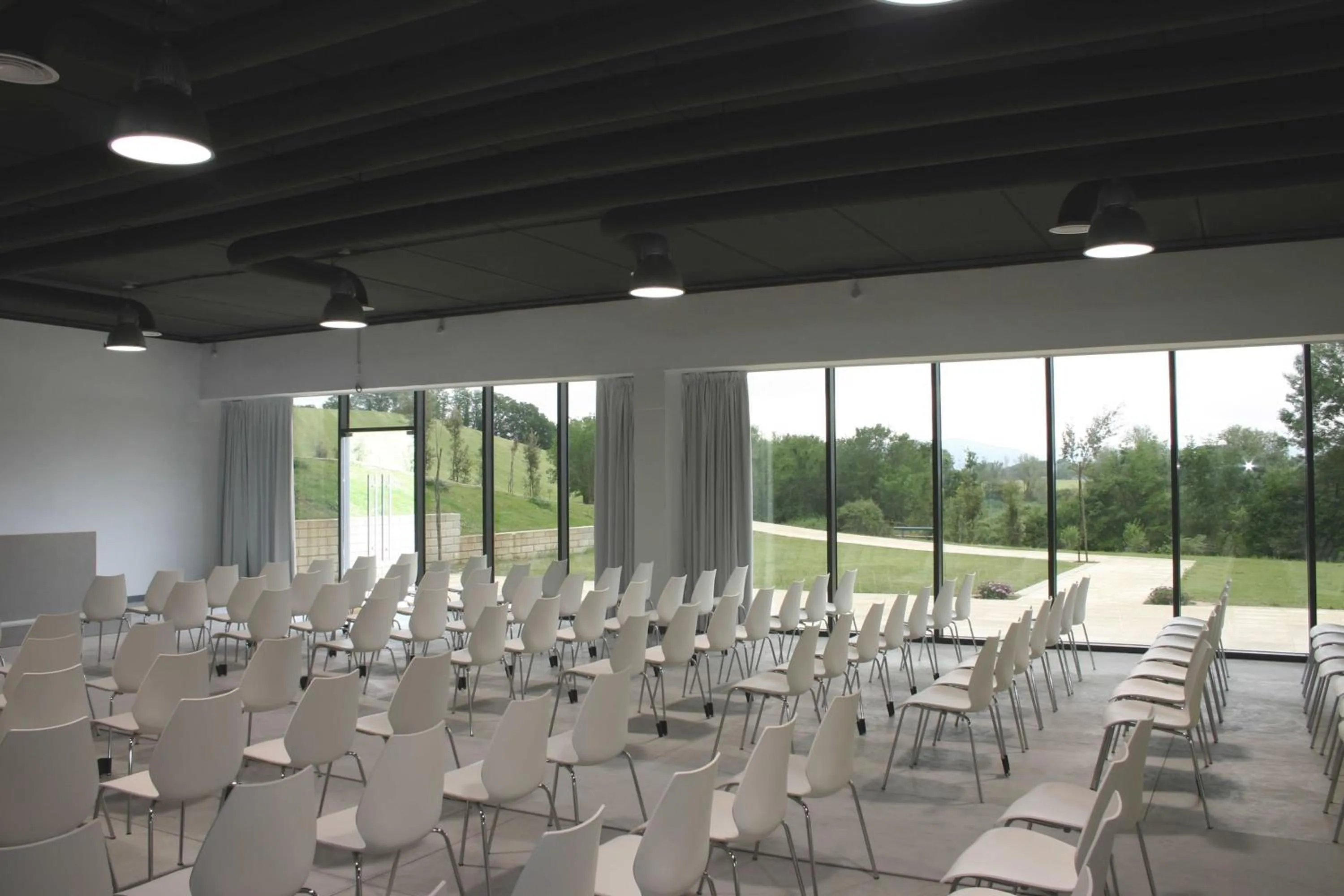 Business facilities in Relais Villa D'Assio