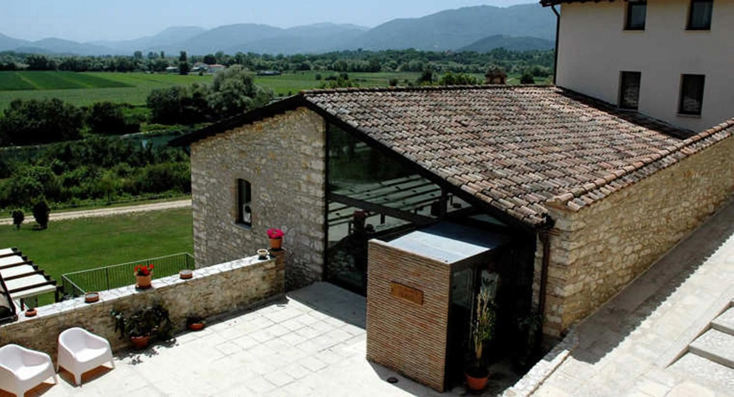 Restaurant/places to eat in Relais Villa D'Assio