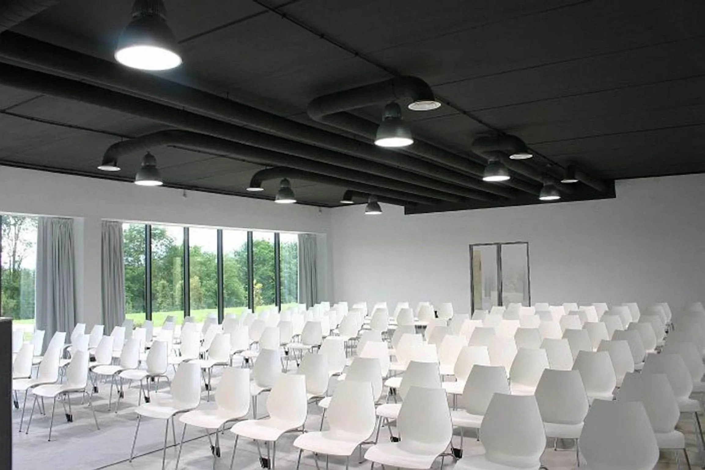 Business facilities in Relais Villa D'Assio