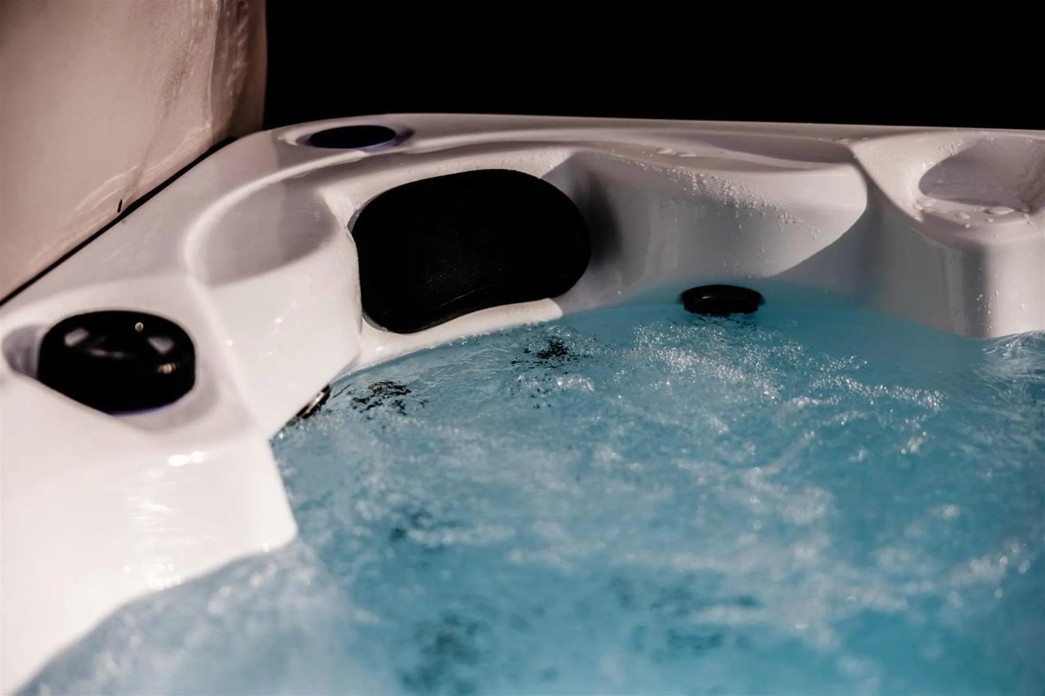 Hot Tub in Marshall Meadows Manor House