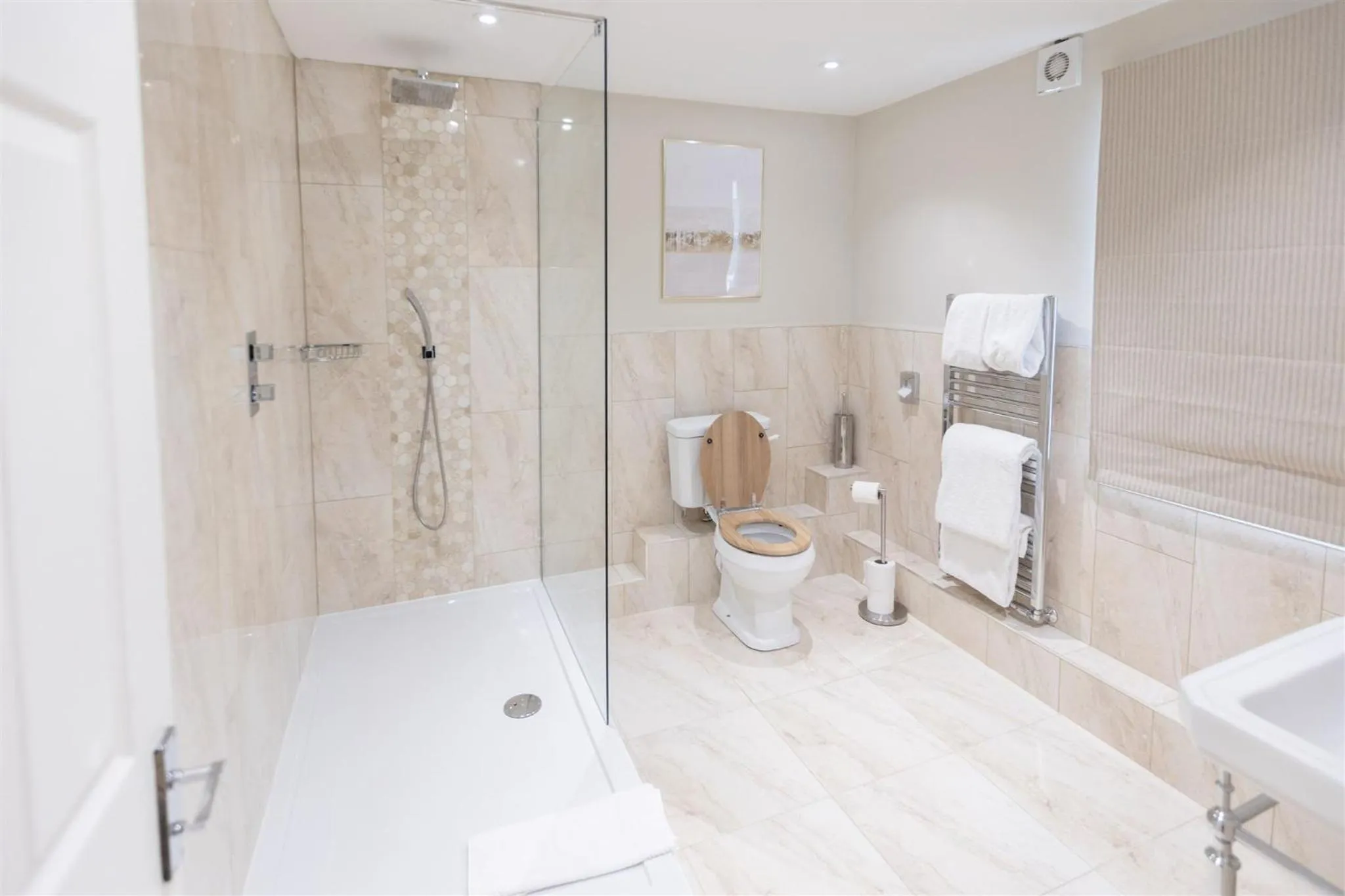 Bathroom in Marshall Meadows Manor House