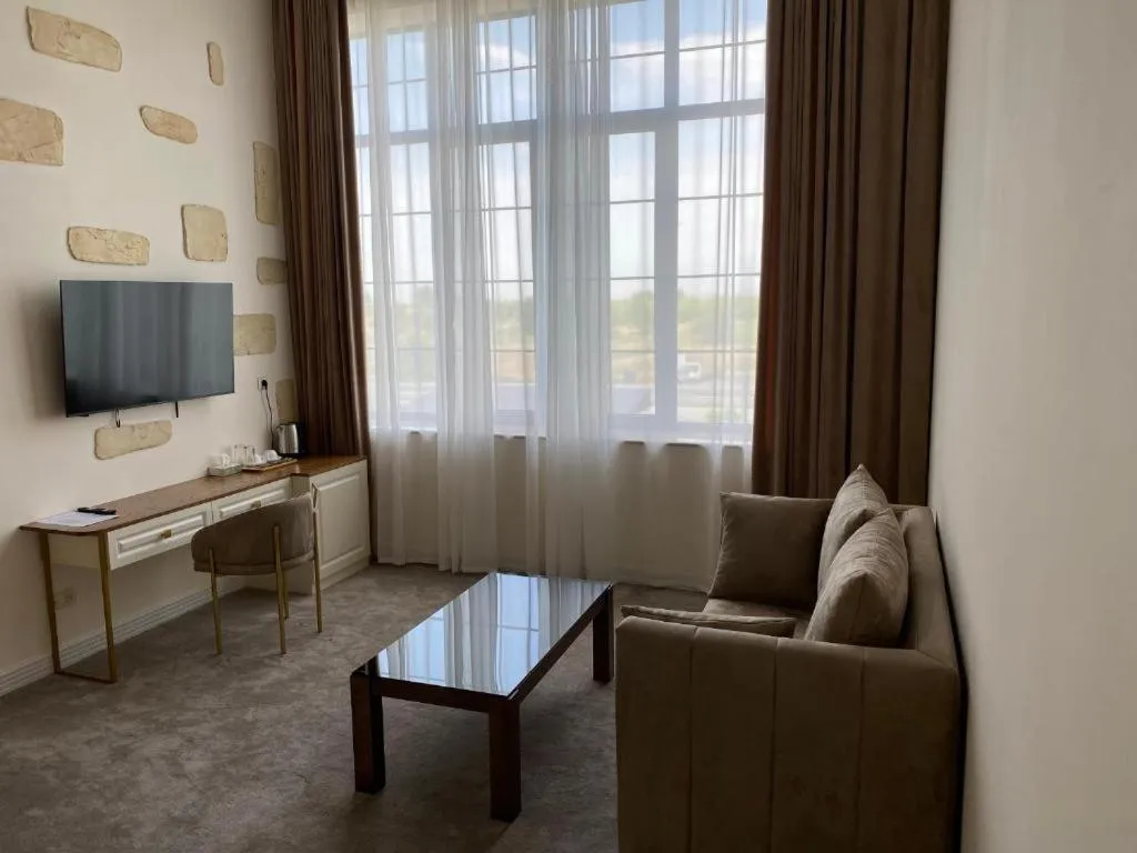 Ketrin Hotel Restaurant