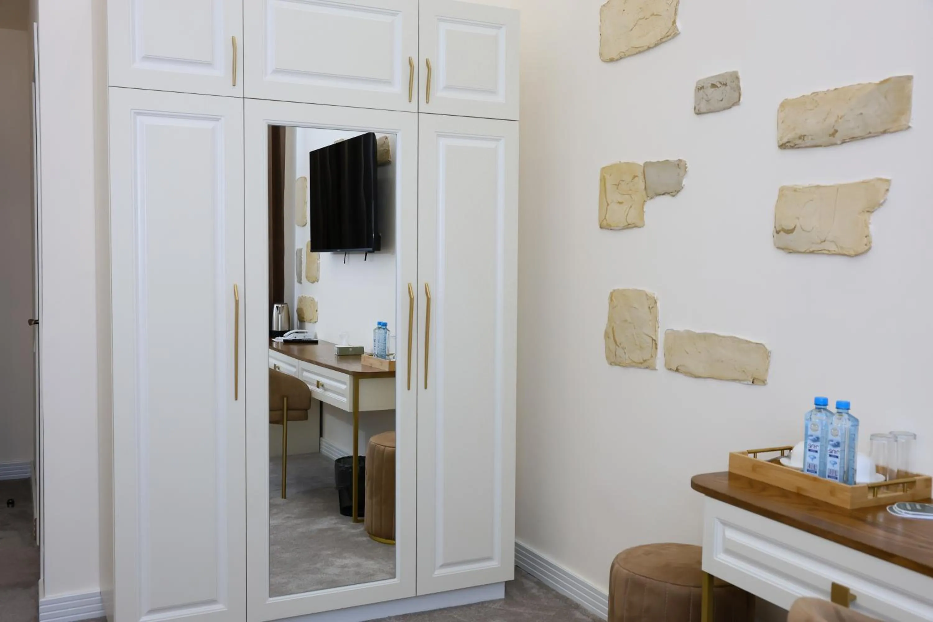 Ketrin Hotel Restaurant