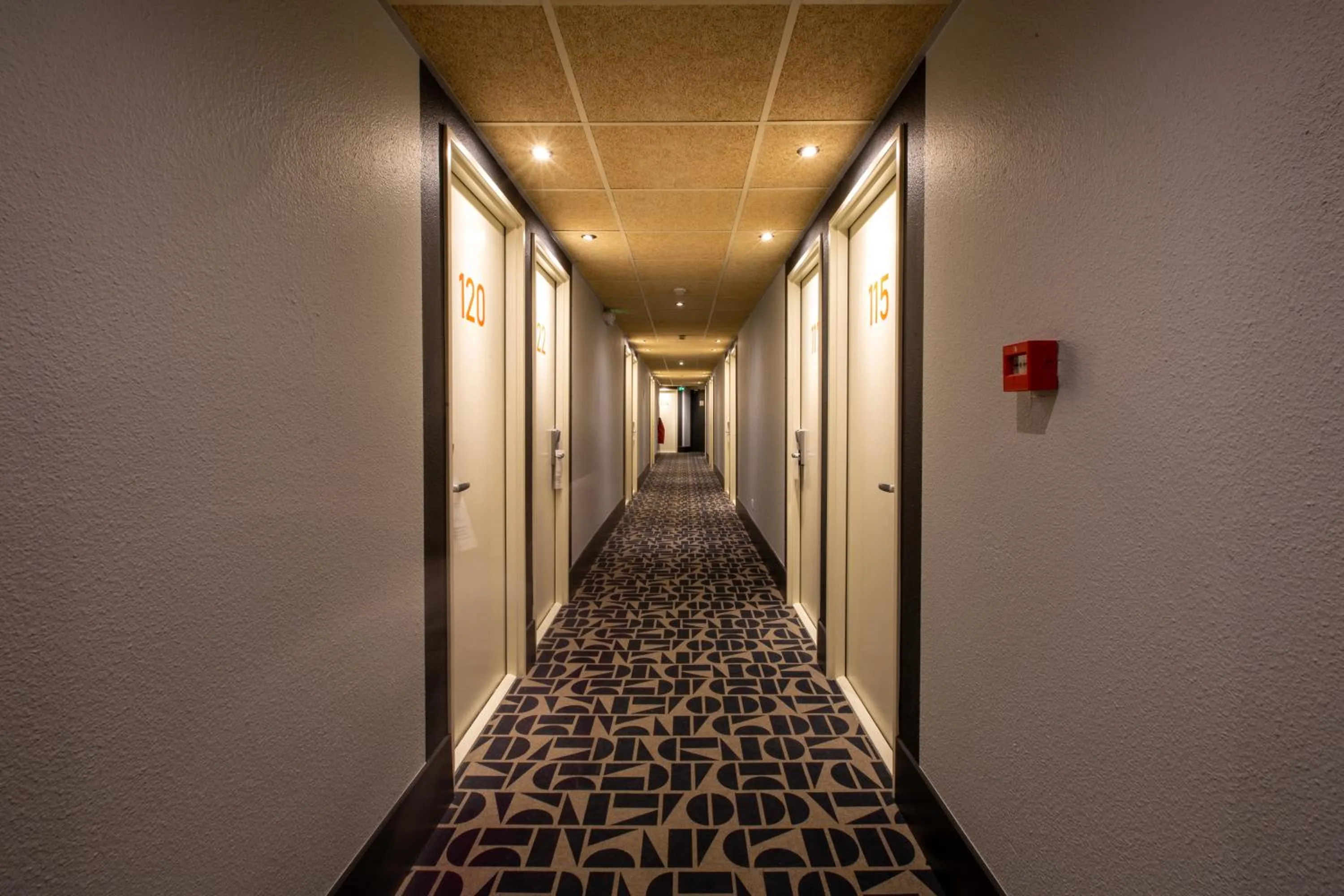 Property building in ibis budget Avignon Centre