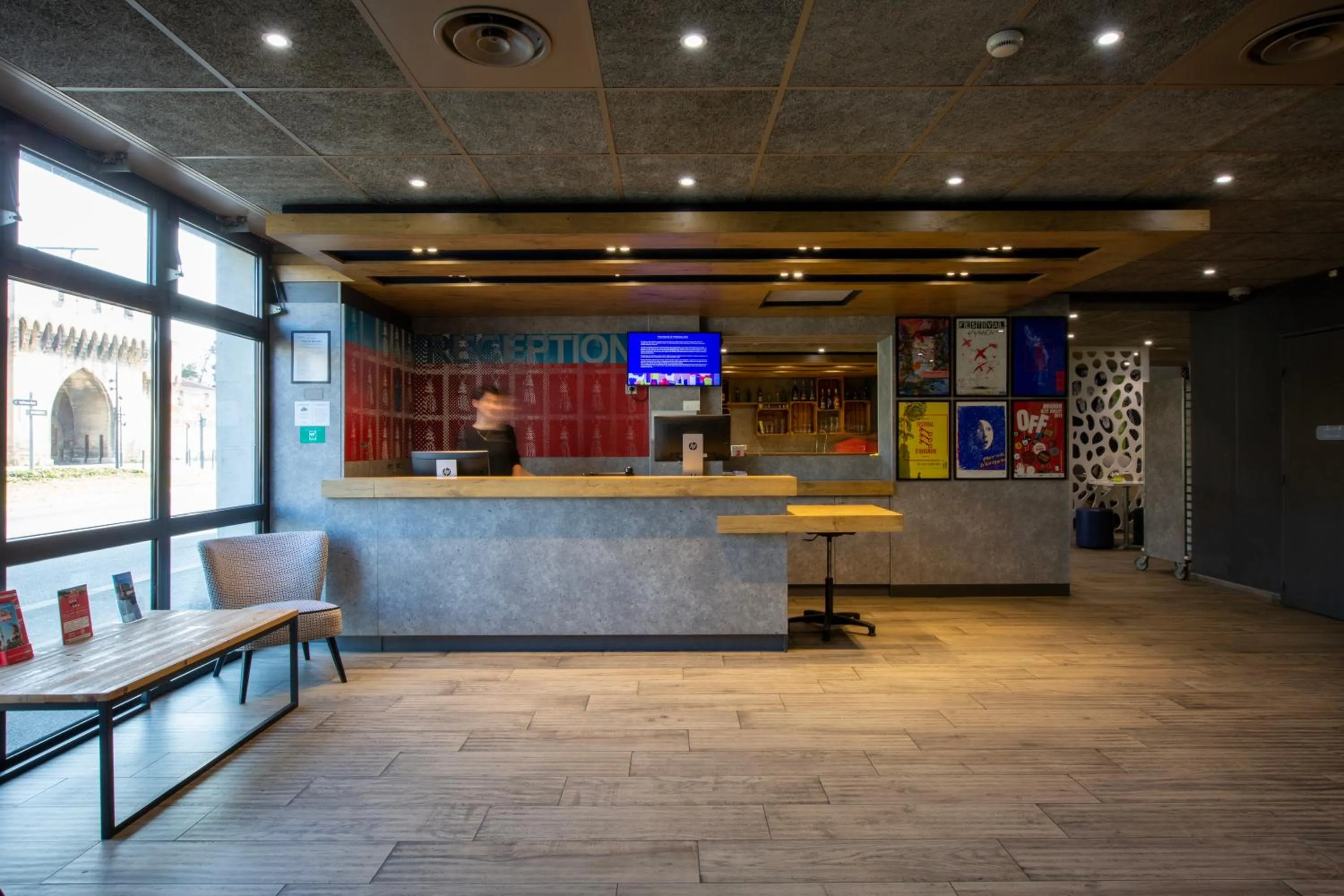 Lobby or reception in ibis budget Avignon Centre