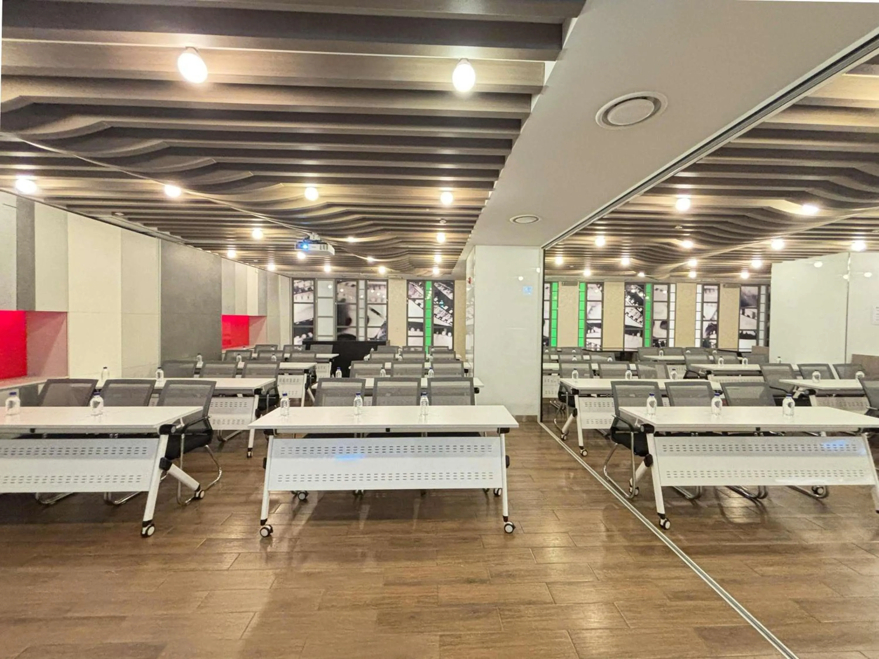 Meeting/conference room in ibis Styles Ambassador Seoul Myeong-dong