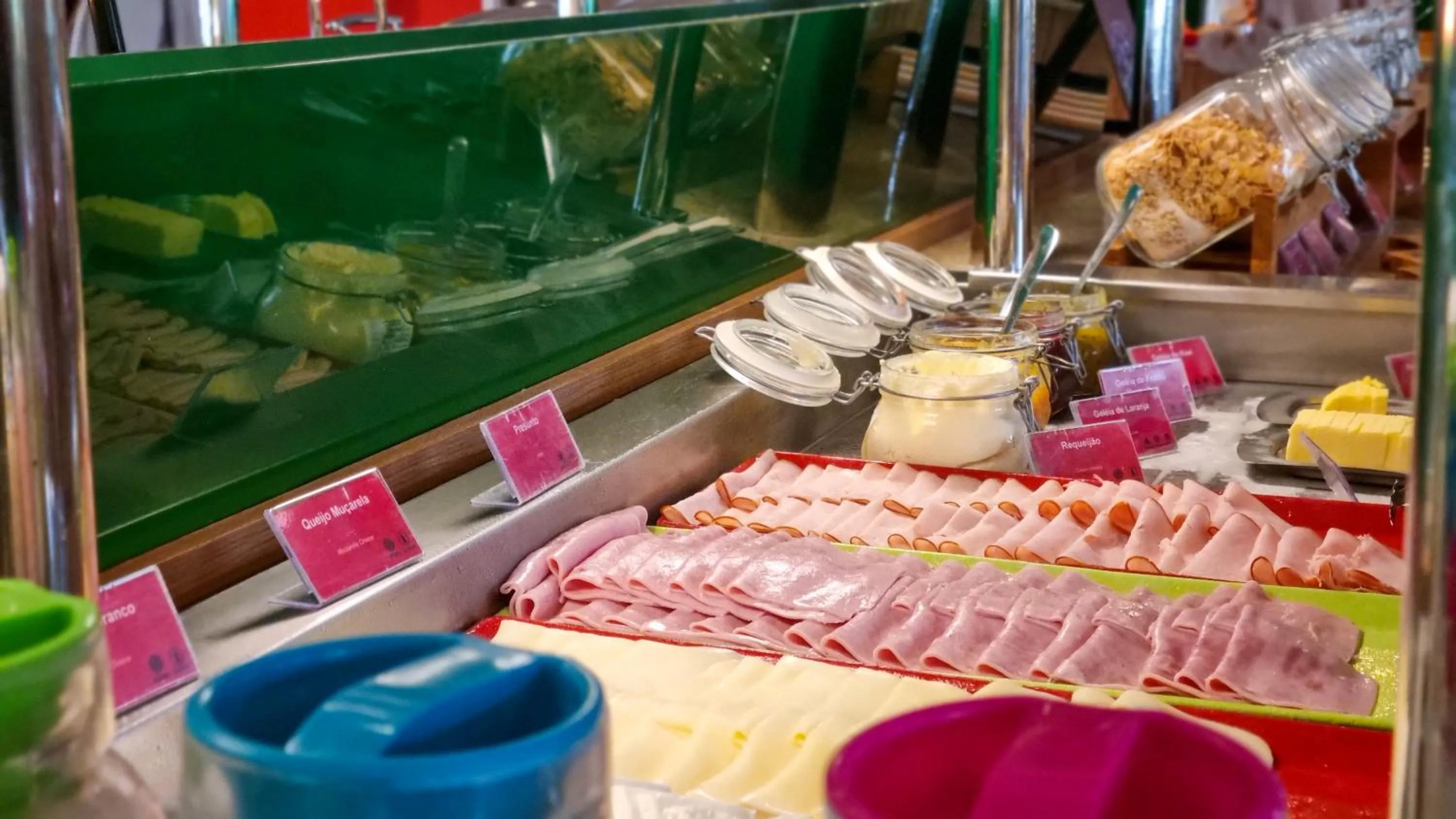 Breakfast in ibis Rio de Janeiro Parque Olimpico