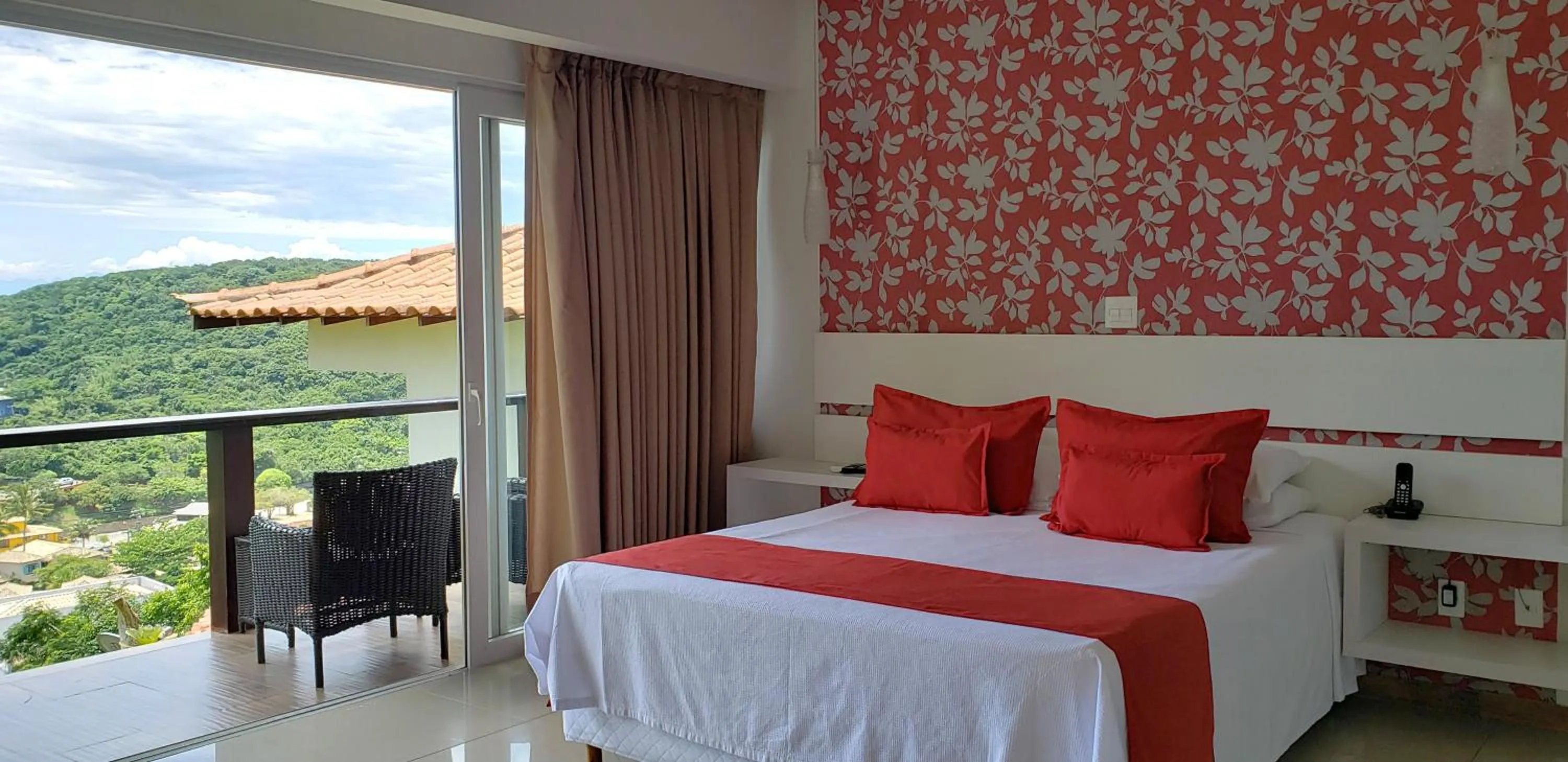 Balcony/Terrace, Bed in Ilha Branca Exclusive Hotel