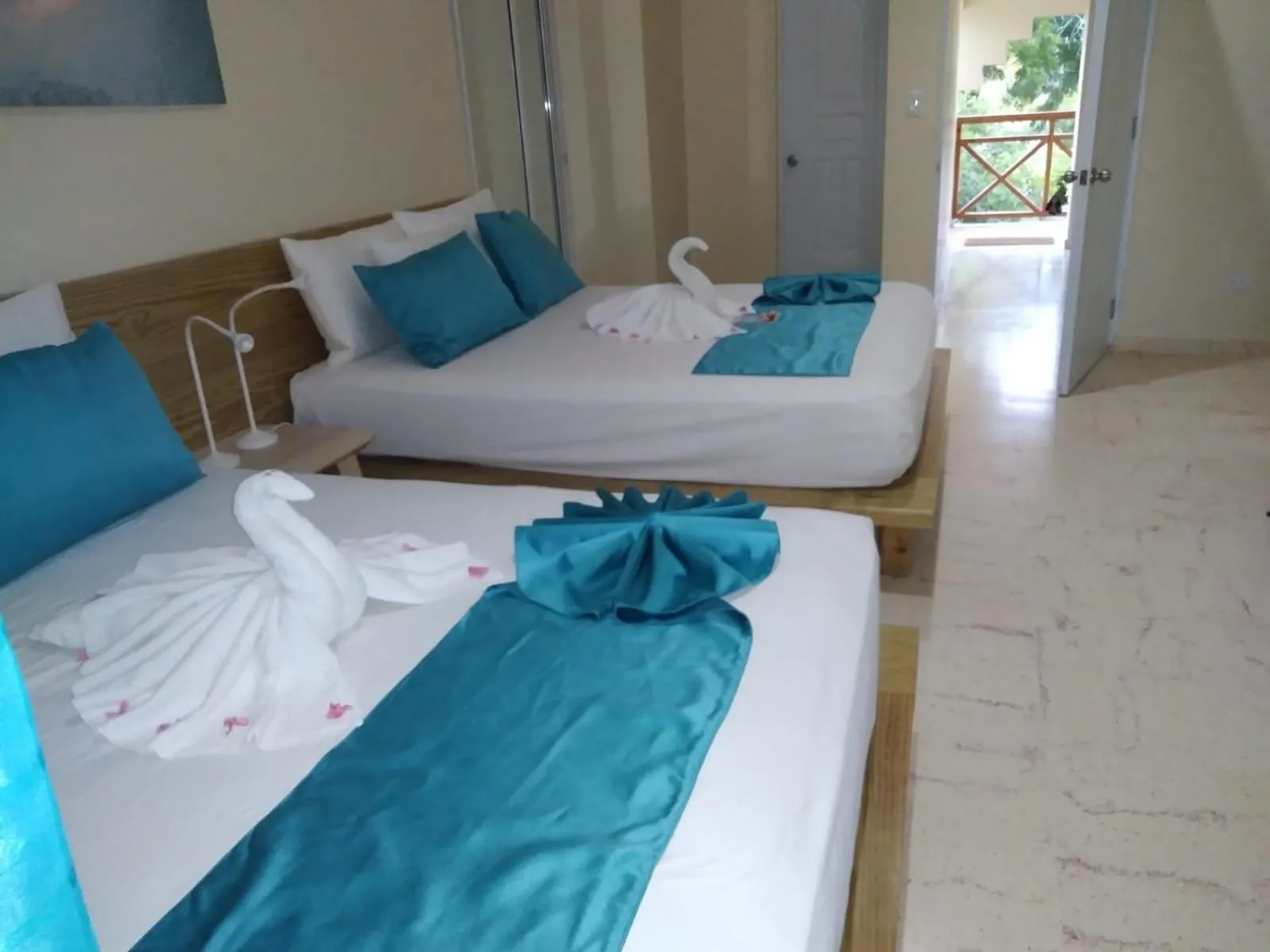 Bedroom, Bed in Paradise Island Beach Resort