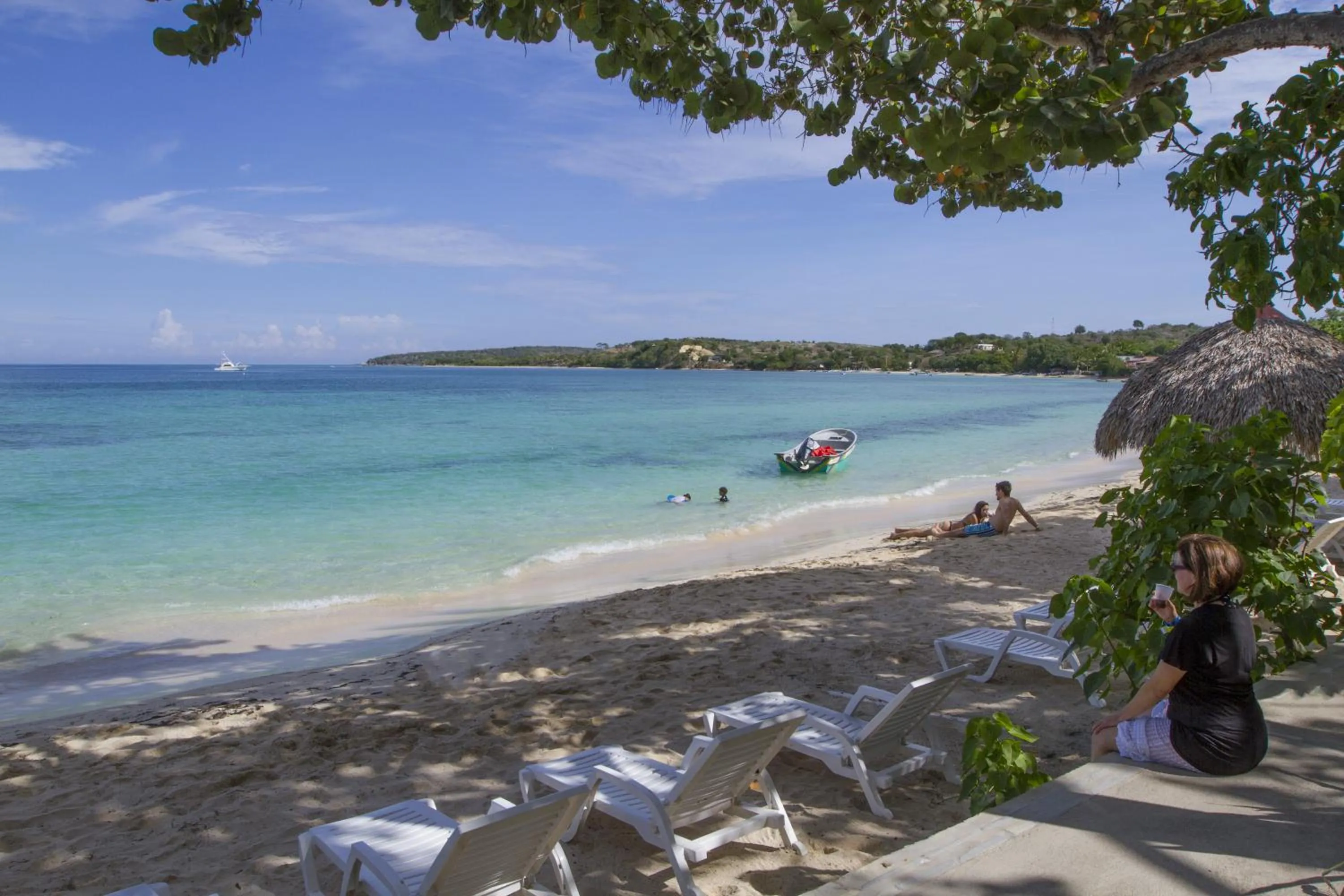 Beach in Paradise Island Beach Resort