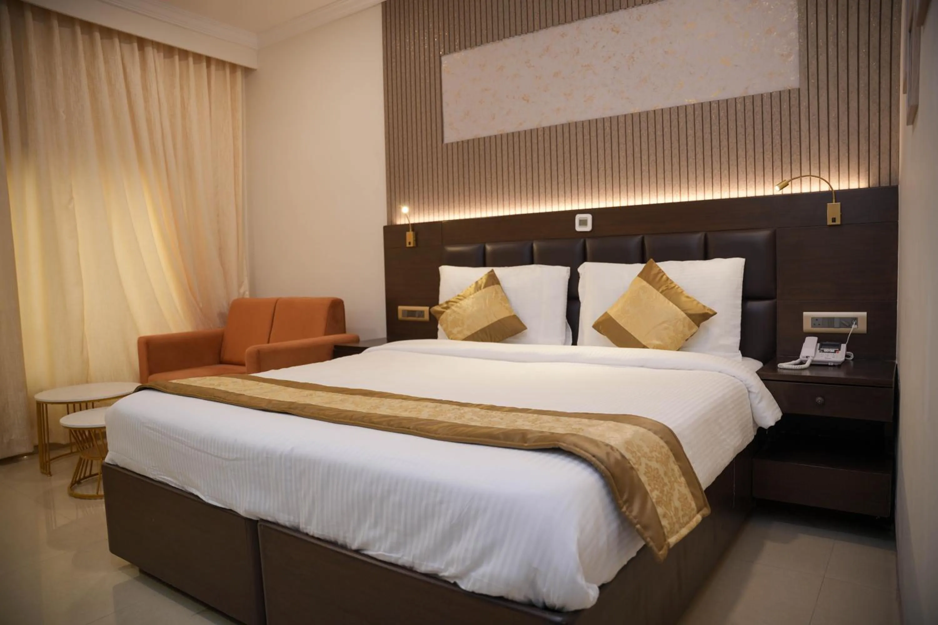 Bed in The Ontime Hotel, Bangalore