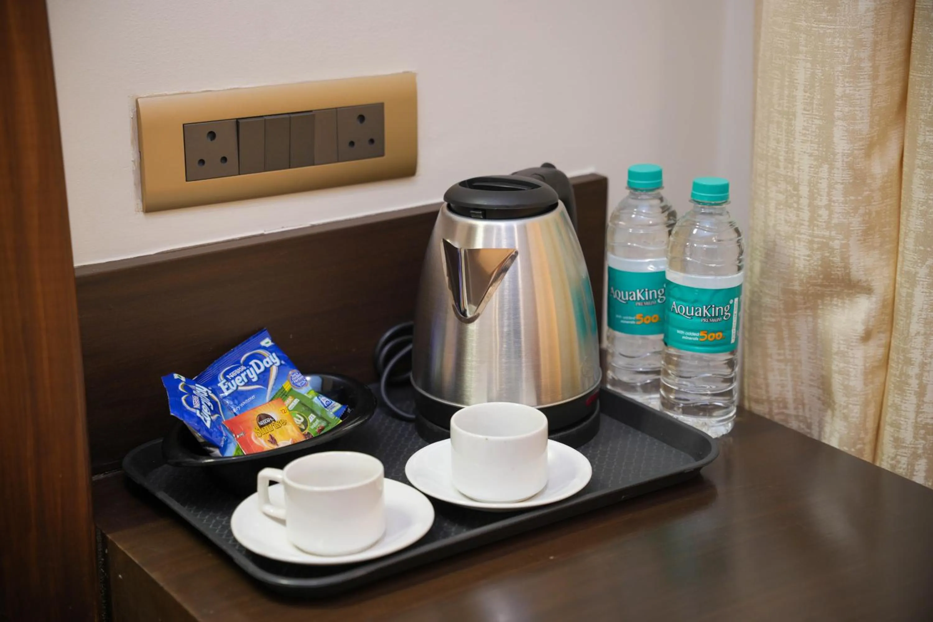 Coffee/tea facilities in The Ontime Hotel, Bangalore