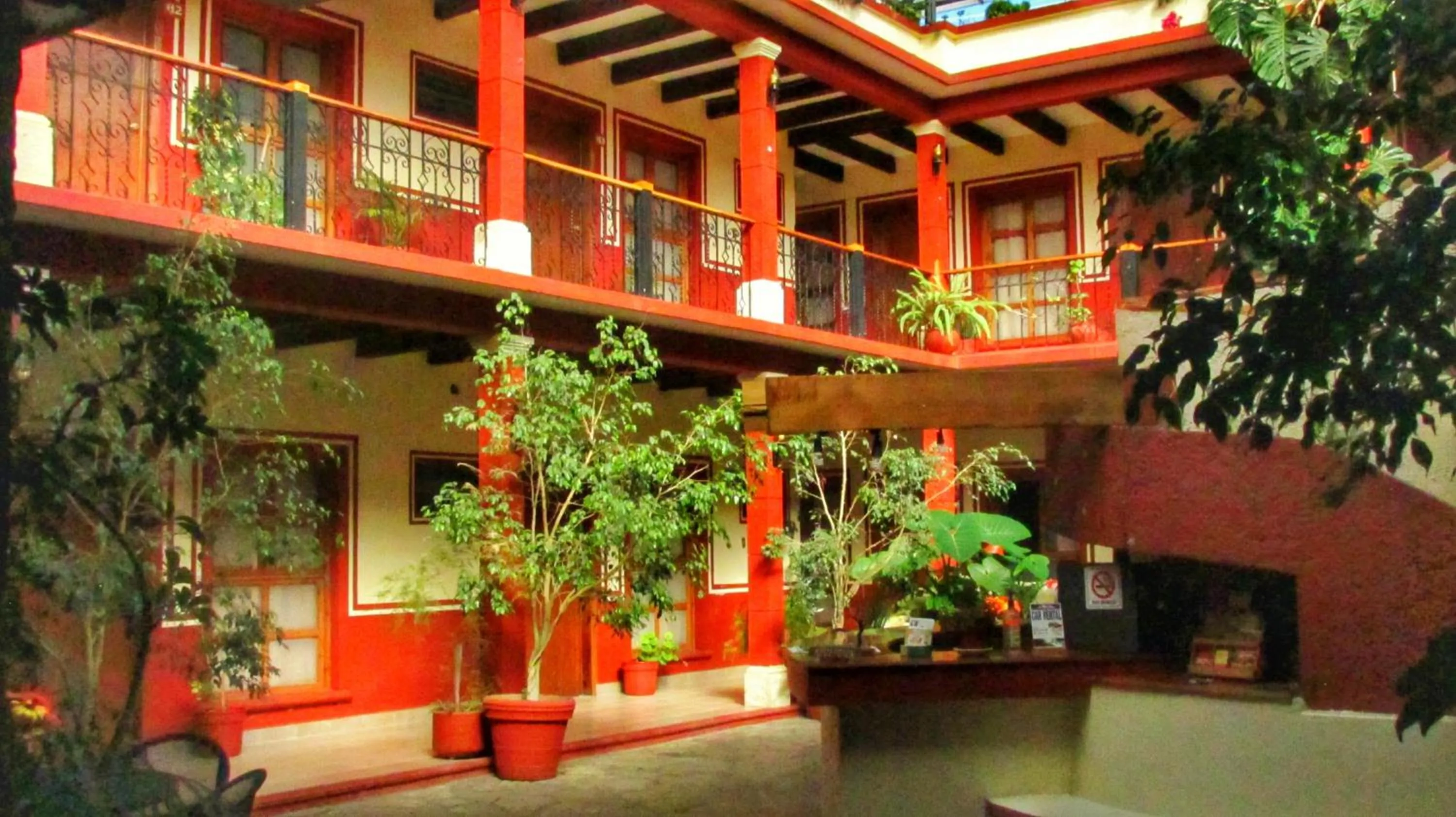 Patio in Hotel Real del Valle