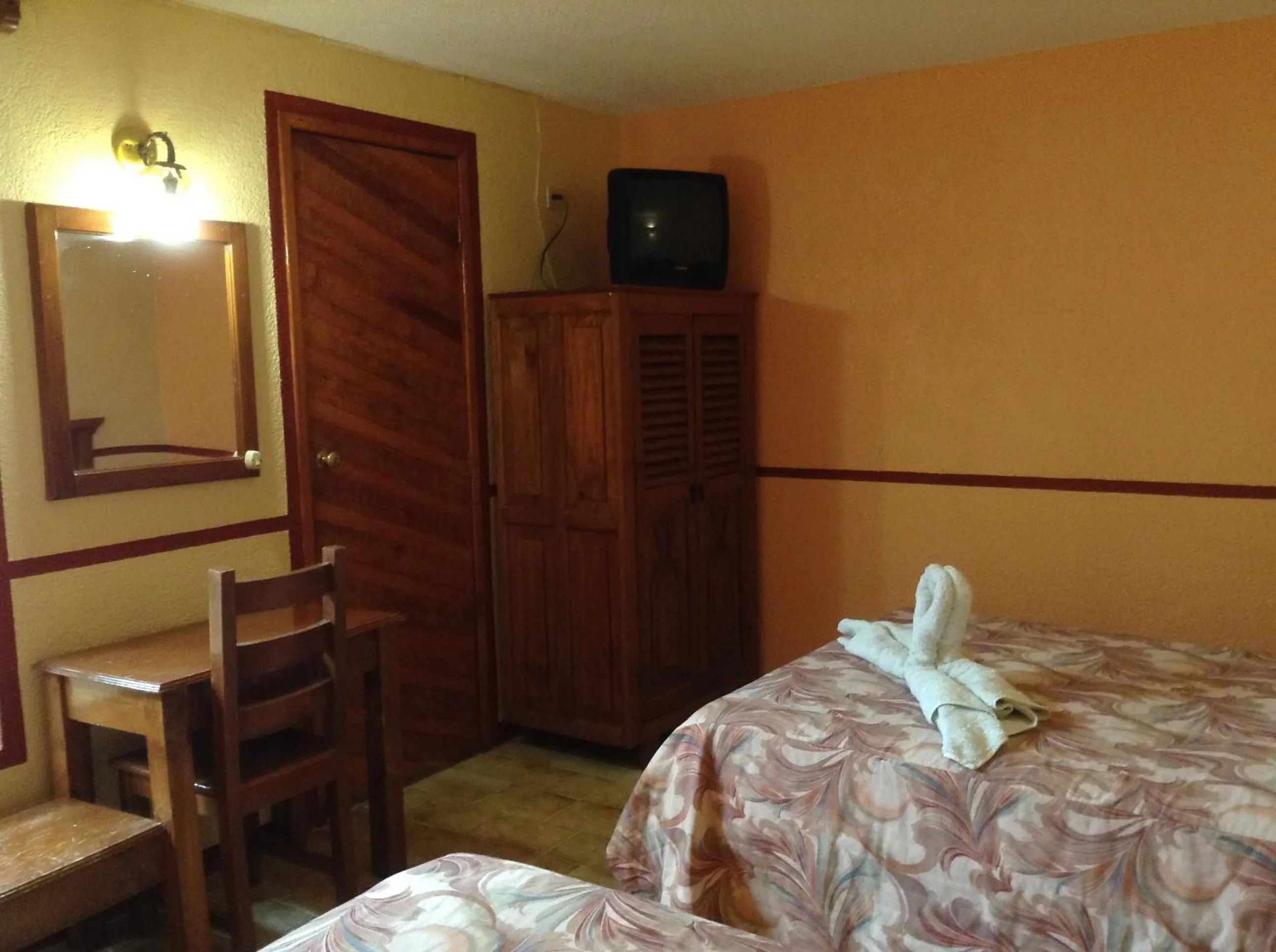 Bed in Hotel Real del Valle