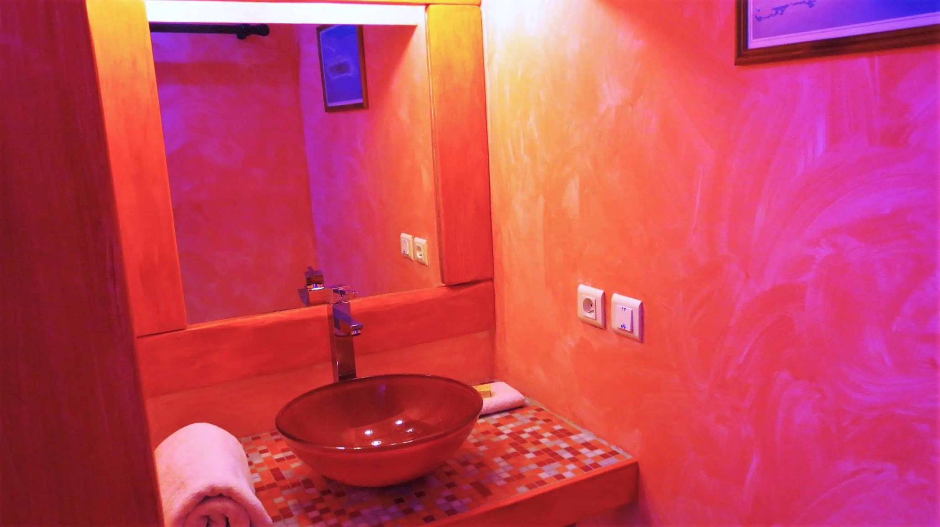 Bathroom in Sunset Hill Lodge