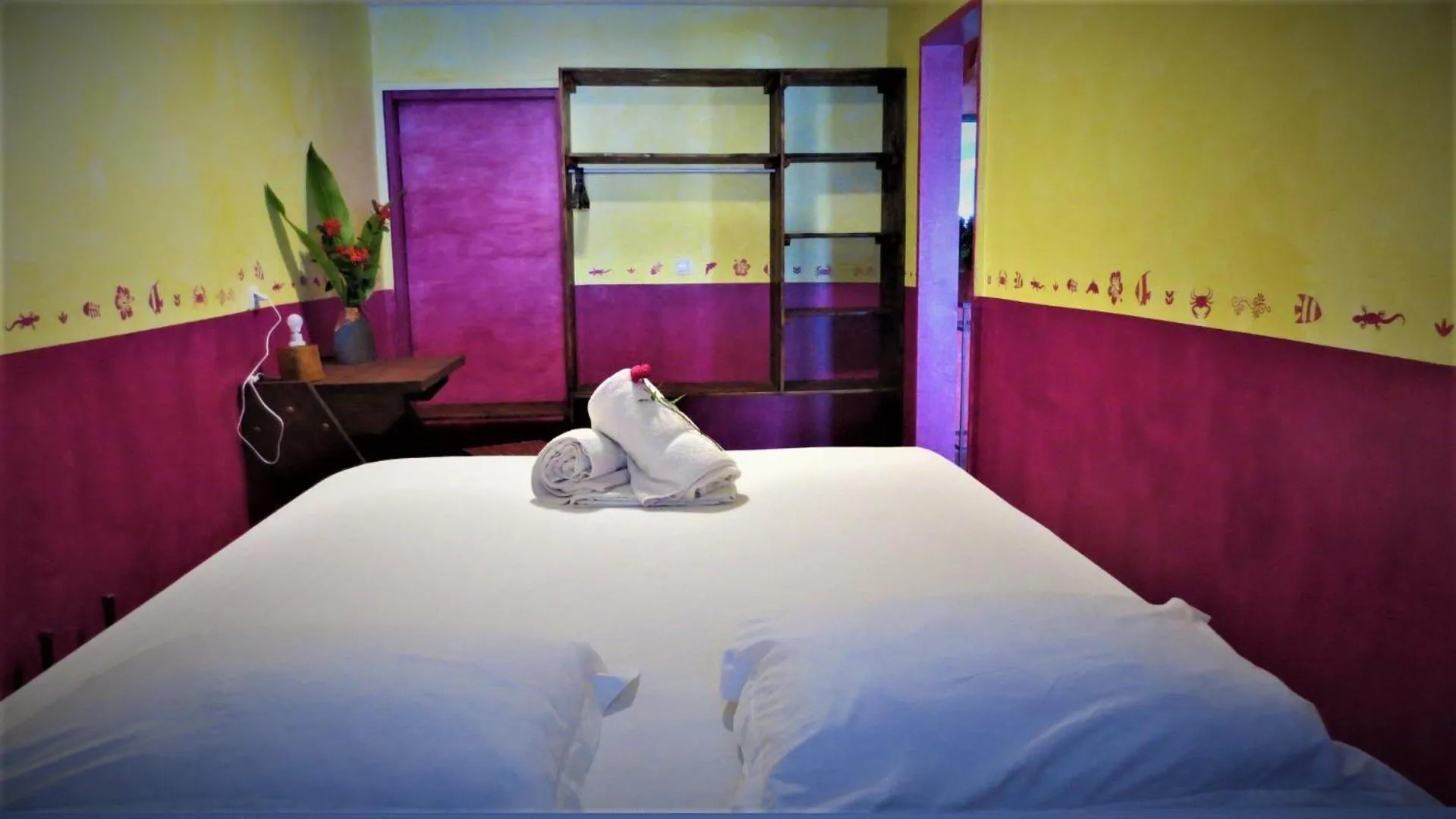 Bed in Sunset Hill Lodge