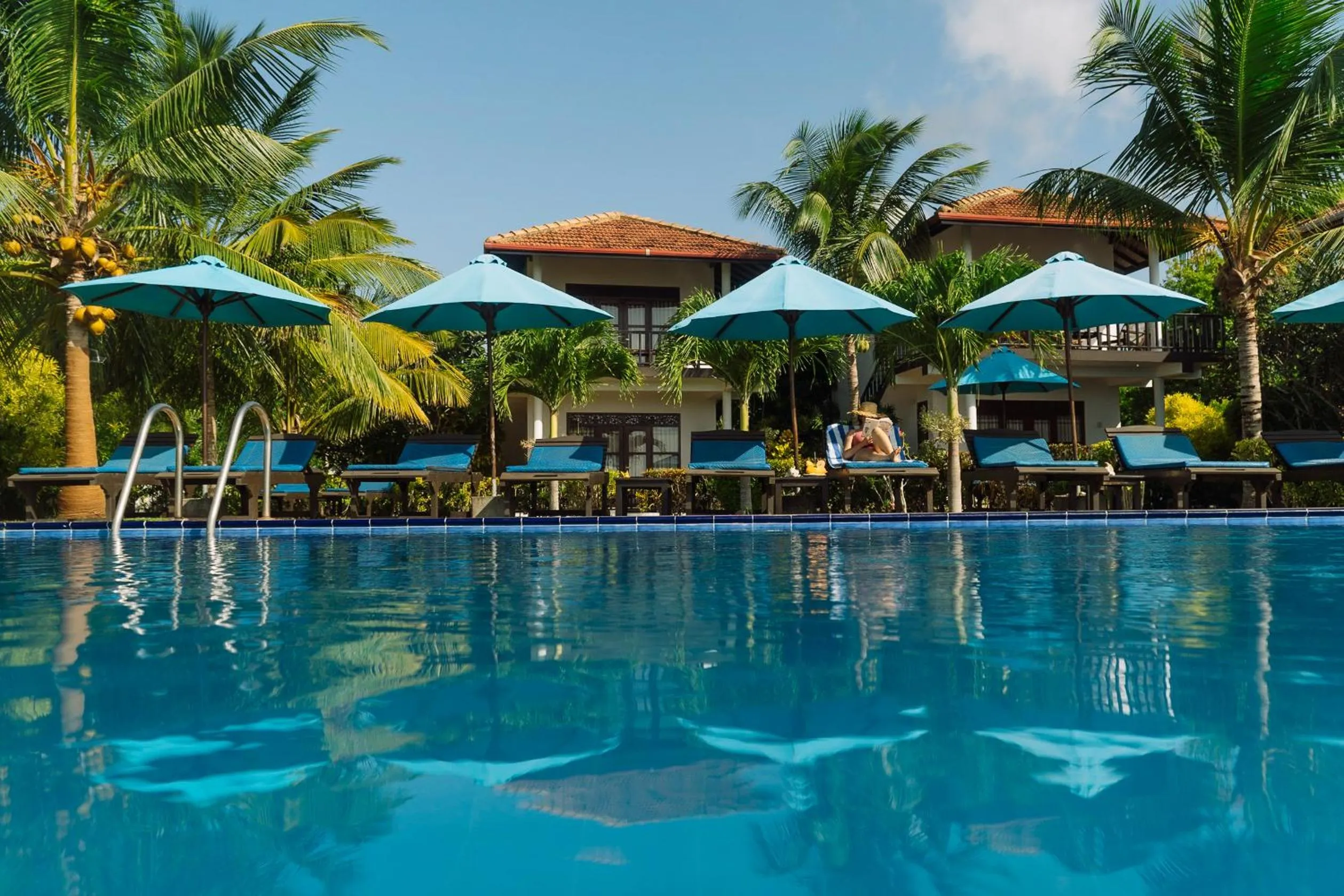 Property building in Ananthaya Beach