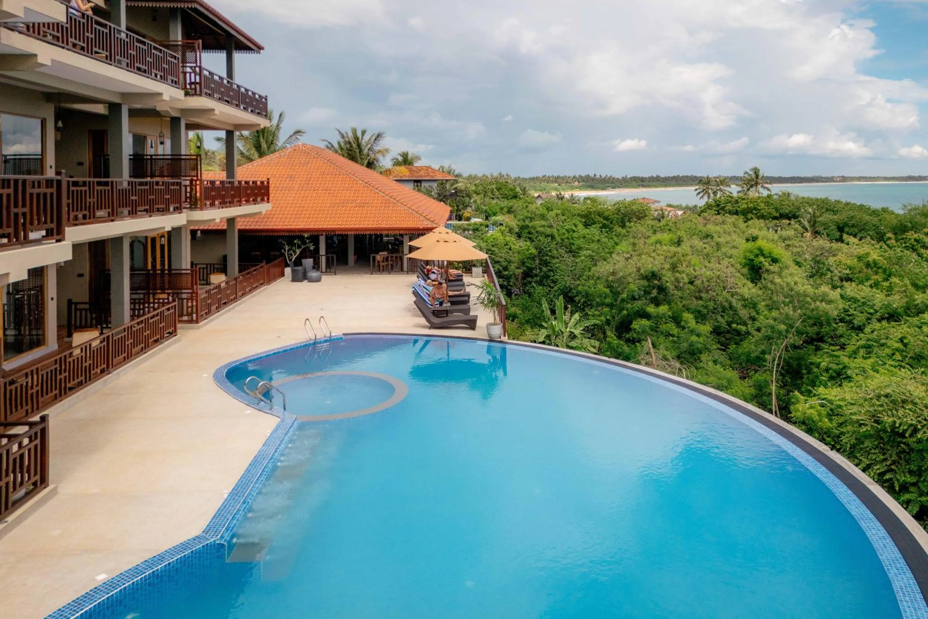 Property building in Ananthaya Beach