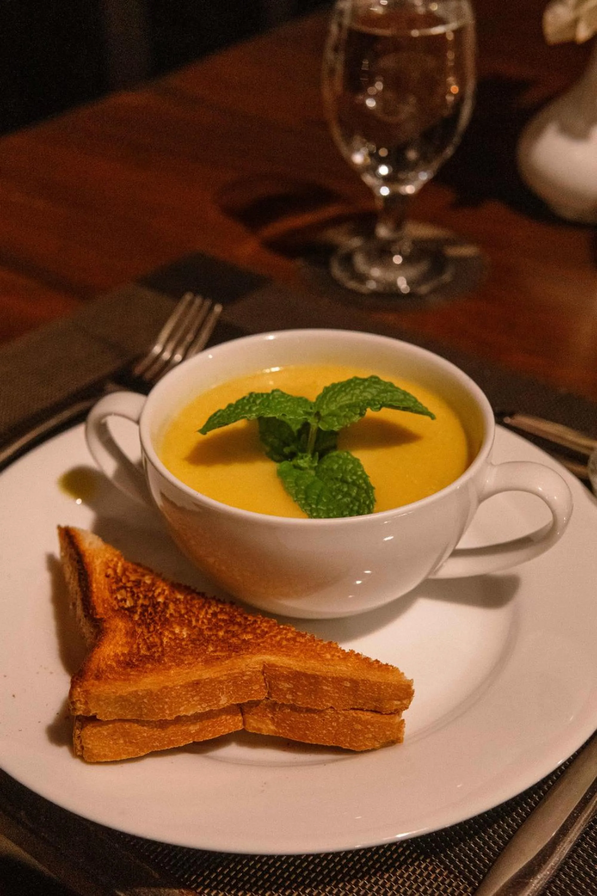 Restaurant/places to eat in Ananthaya Beach