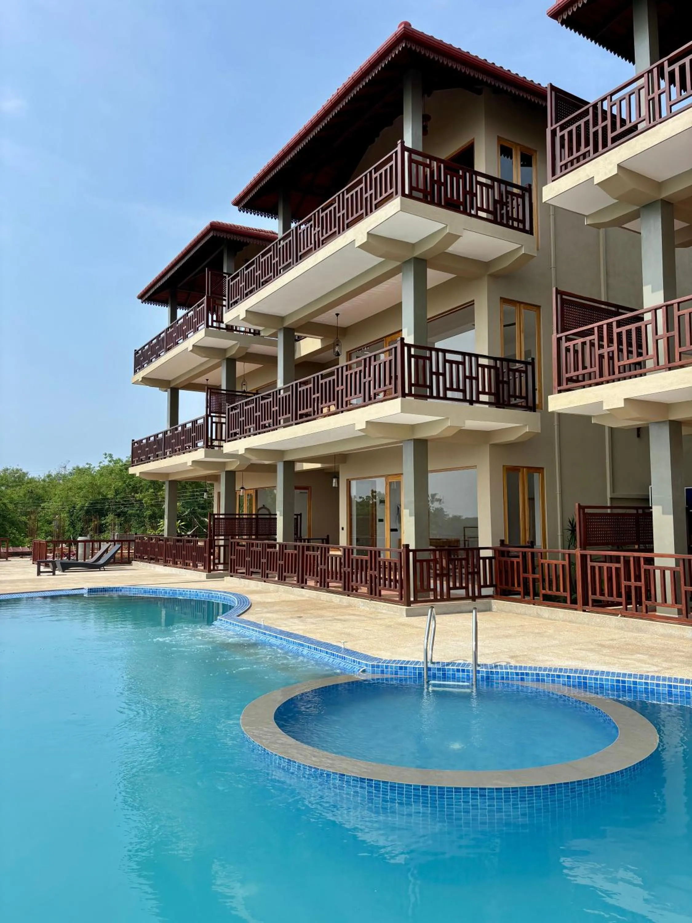 Property building in Ananthaya Beach