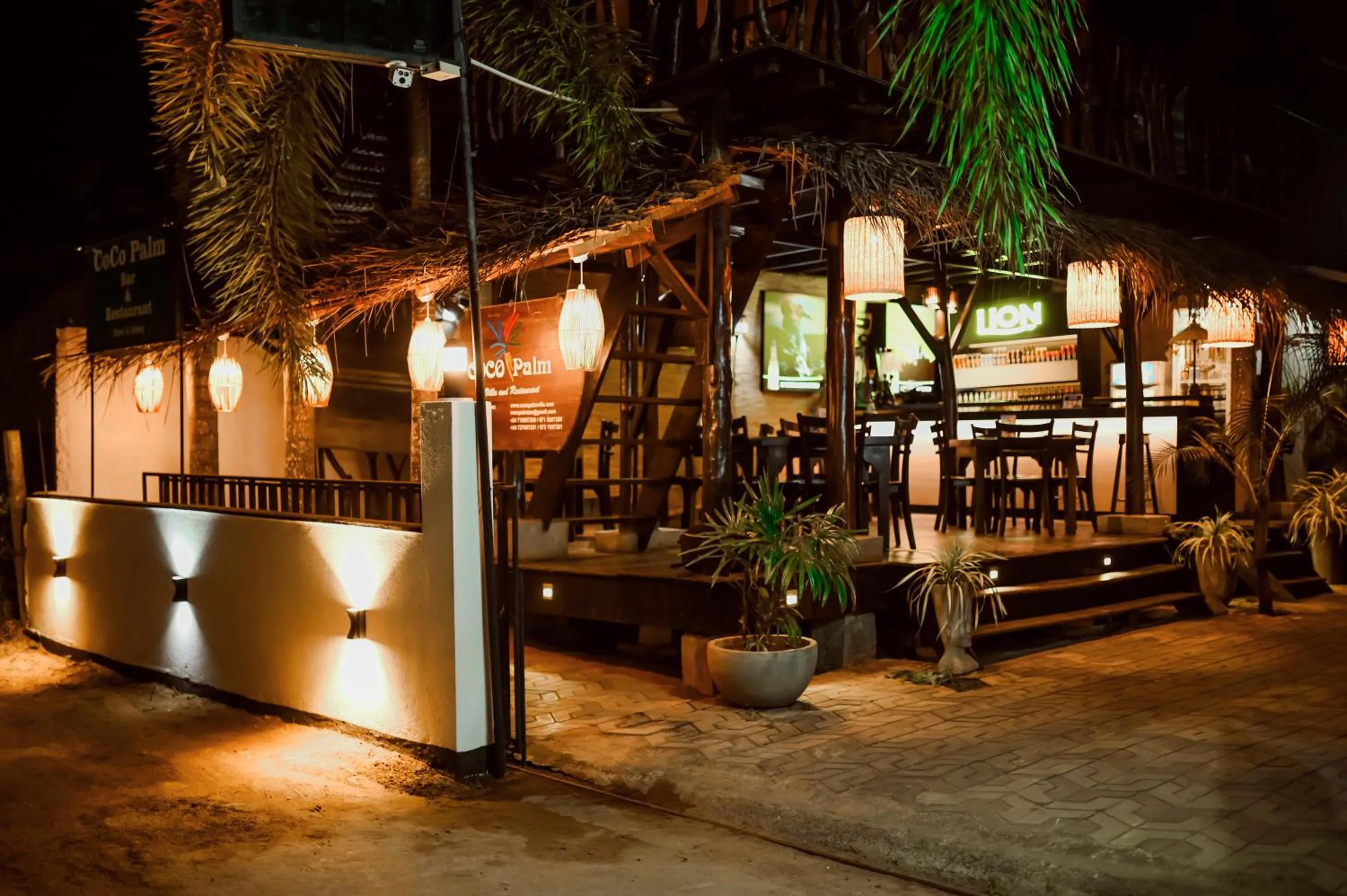 Restaurant/places to eat in Coco Palm Villa and Cabanas