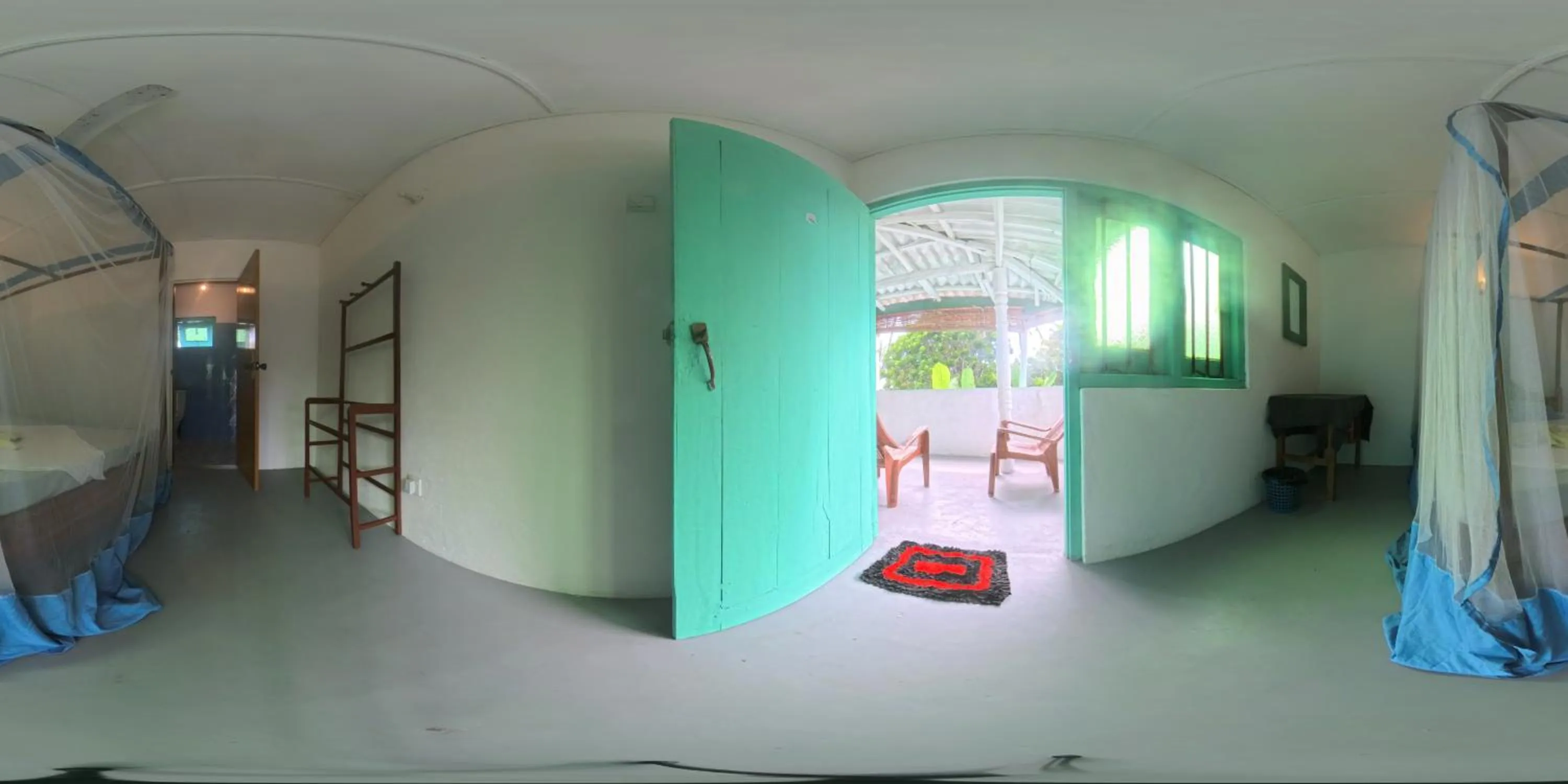 Asanka Surf House & Restaurant with pool