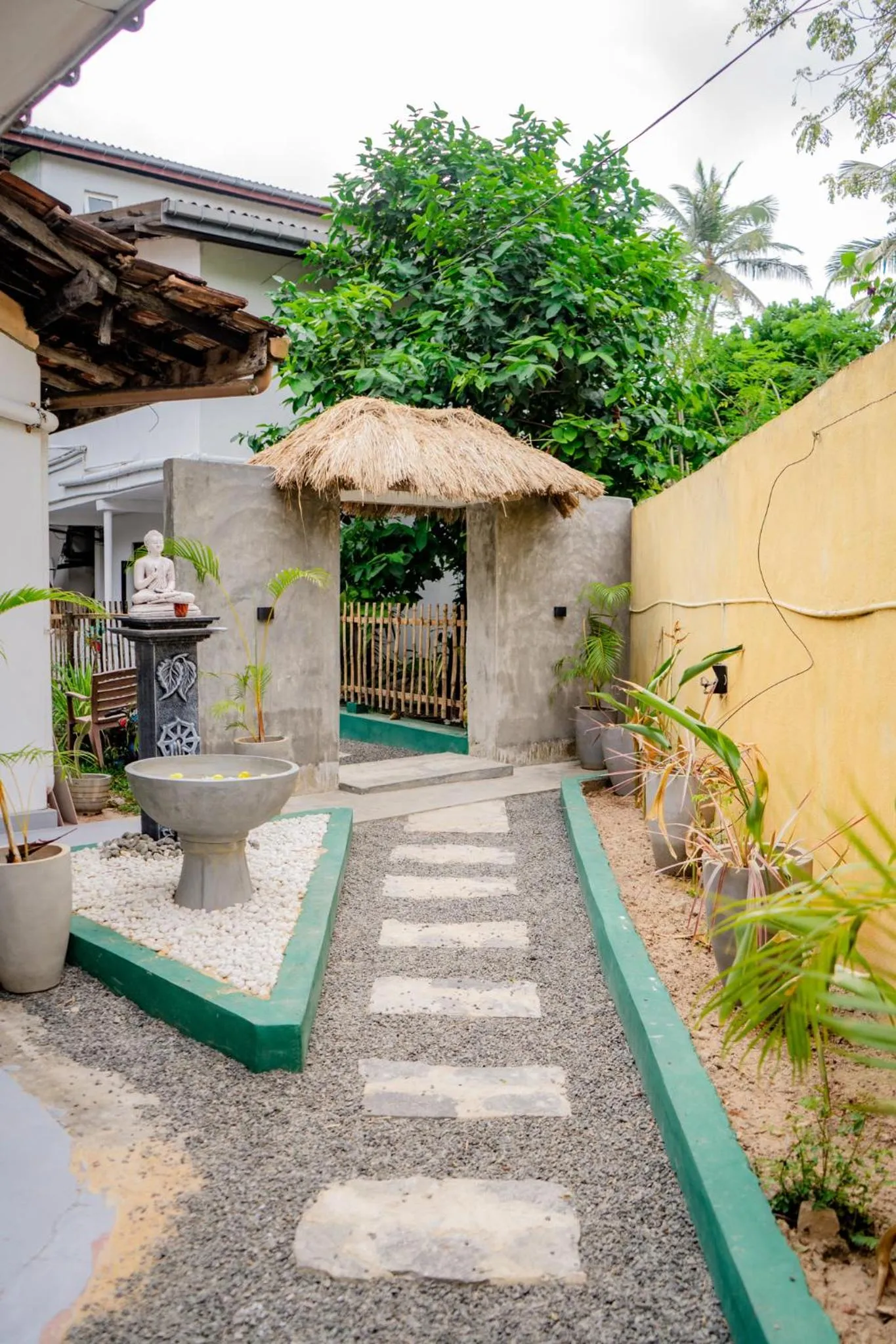 Day in Asanka Surf House & Restaurant with pool